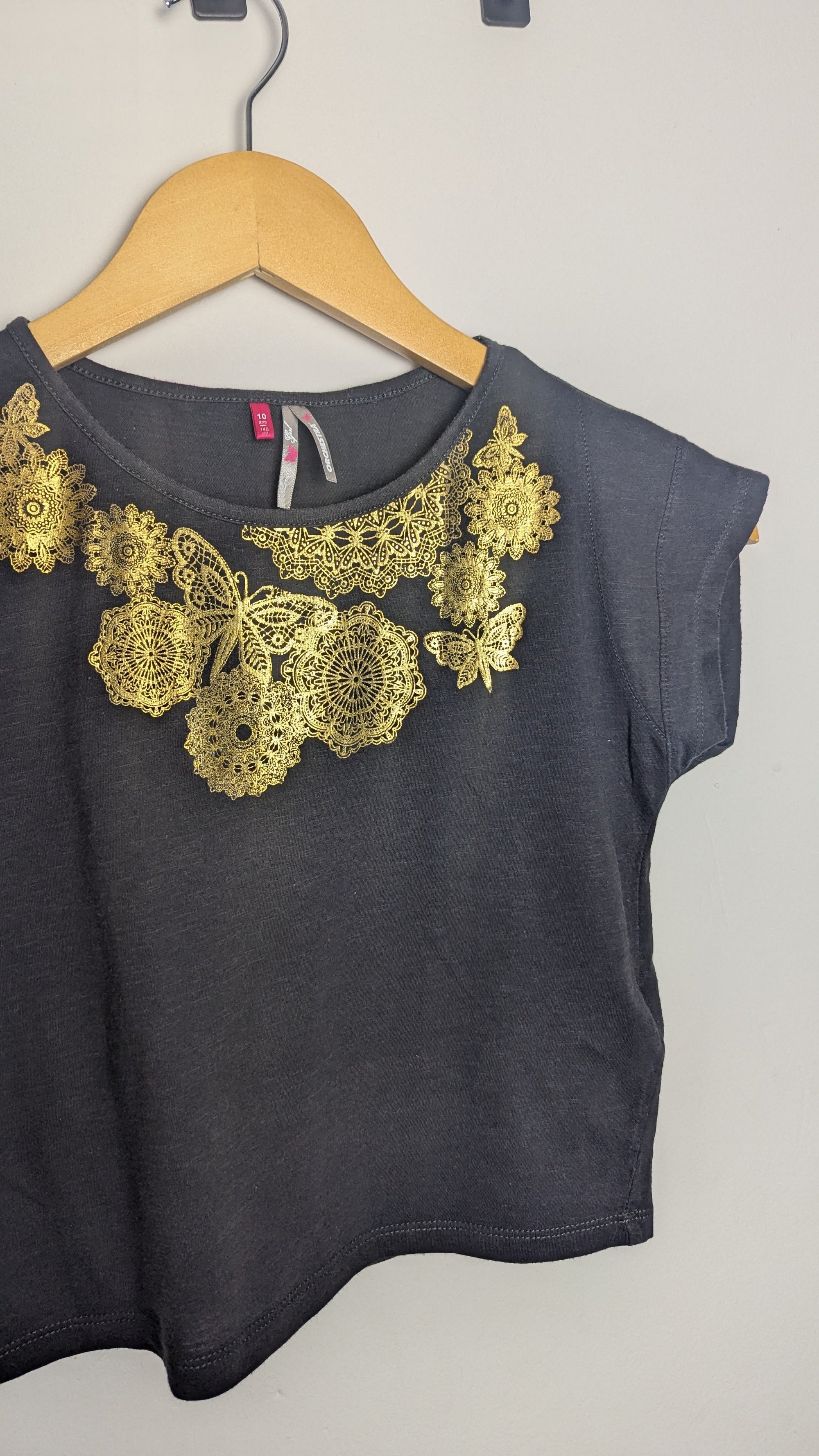 Orchestra Dark Grey & Gold Cropped Top - Girls 10 Years - Little Ones Preloved. Second Hand Children's & Preloved Baby, Kids, Girls & Boys Clothes. UK online