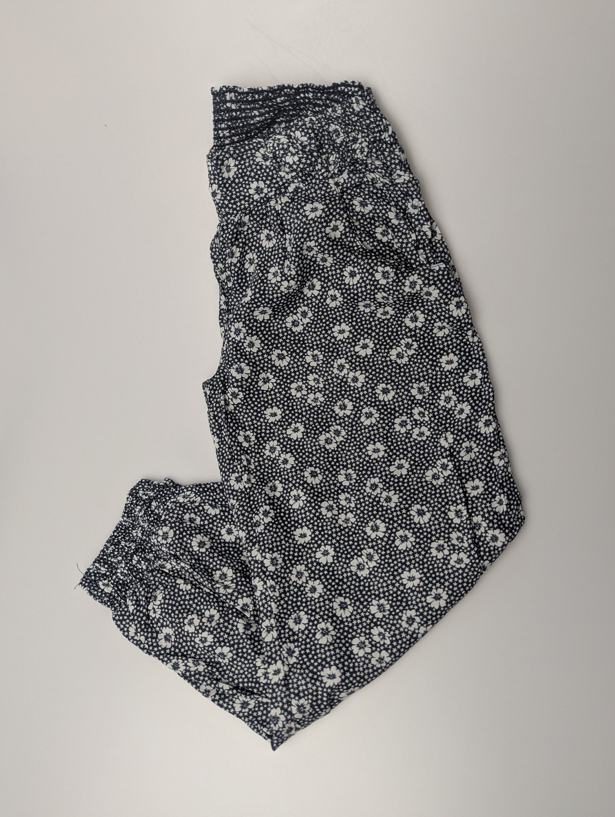 Orchestra Floral Cropped Trousers - Girls 10 Years - Little Ones Preloved. Second Hand Children's & Preloved Baby, Kids, Girls & Boys Clothes. UK online