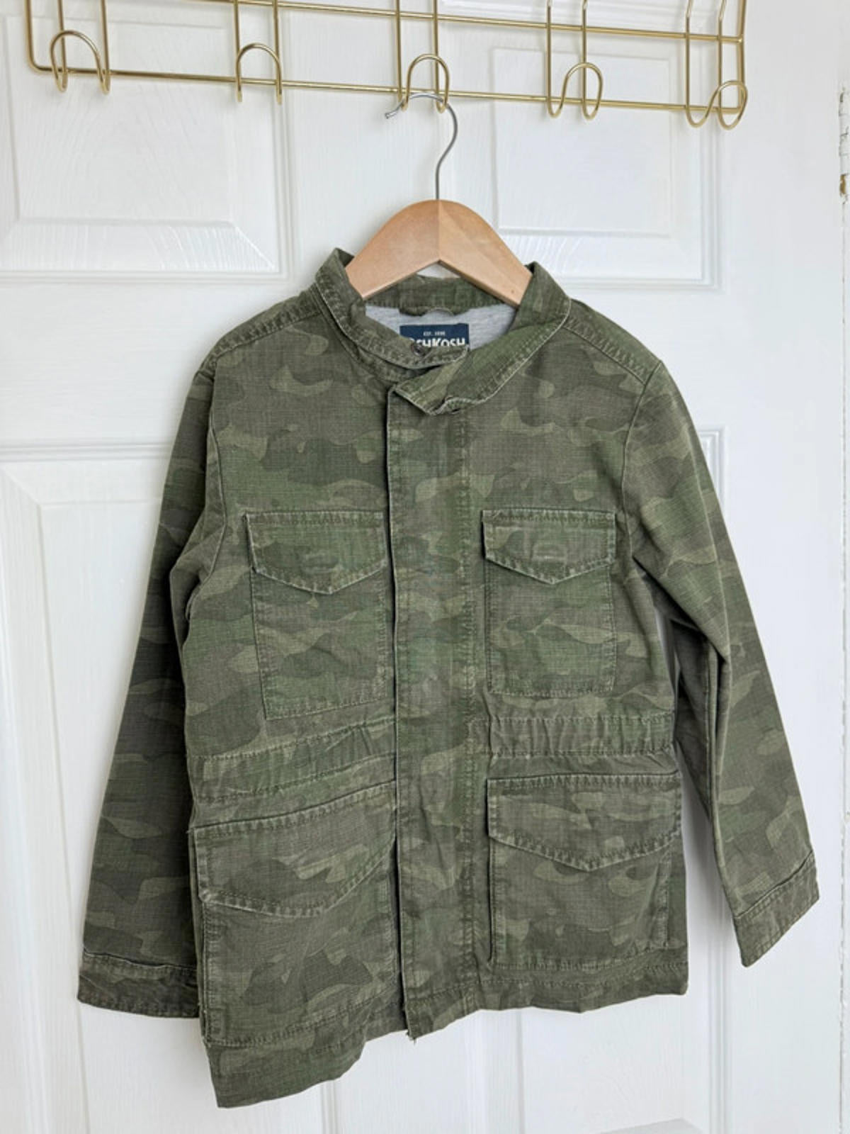 Oshkosh Green Camo Zip Jacket - Boys 7 Years - Little Ones Preloved. Second Hand Children's & Preloved Baby, Kids, Girls & Boys Clothes. UK online