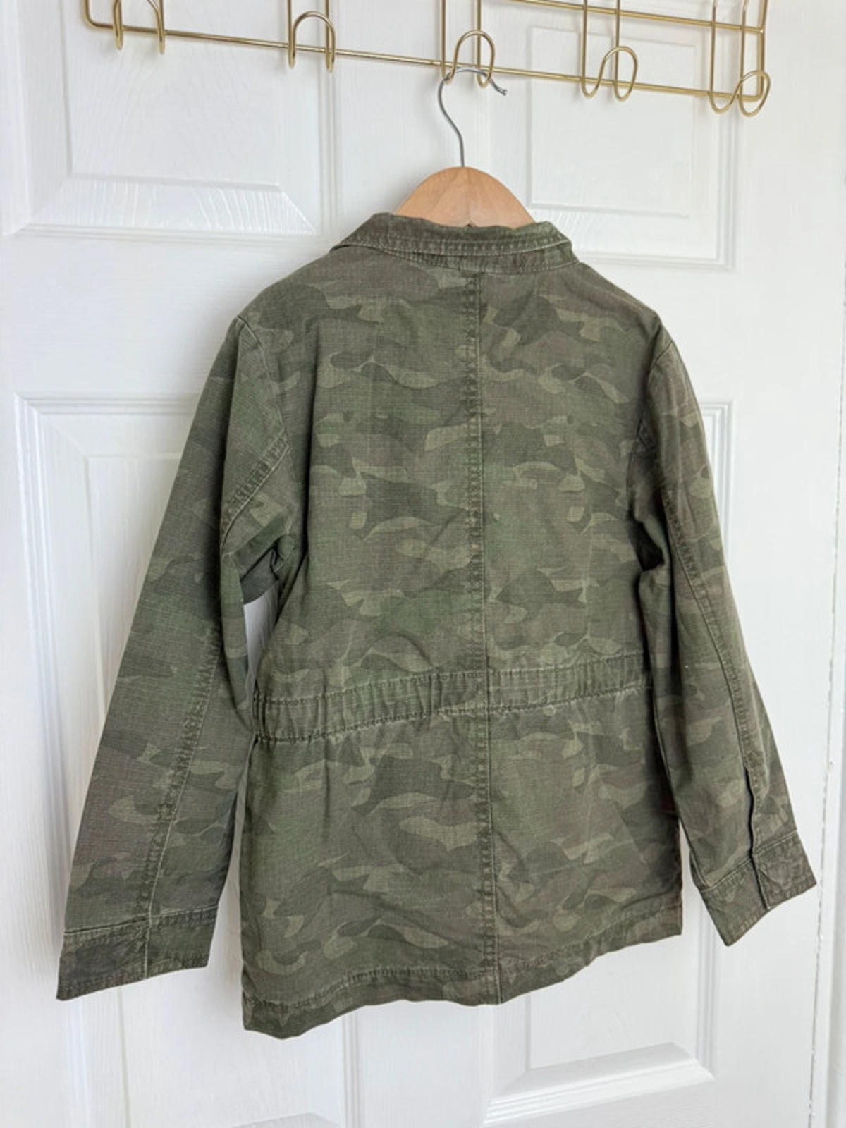 Oshkosh Green Camo Zip Jacket - Boys 7 Years - Little Ones Preloved. Second Hand Children's & Preloved Baby, Kids, Girls & Boys Clothes. UK online