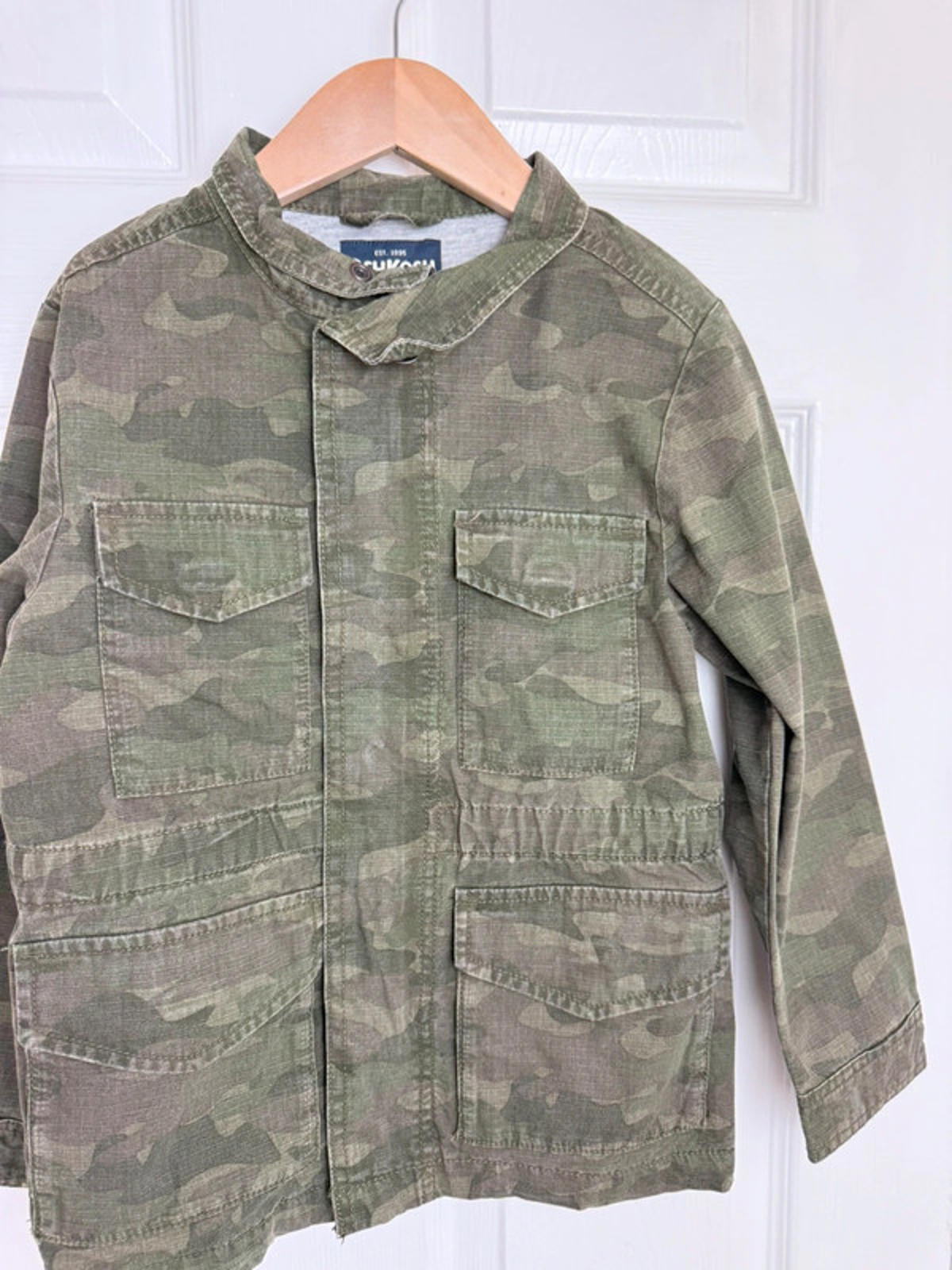 Oshkosh Green Camo Zip Jacket - Boys 7 Years - Little Ones Preloved. Second Hand Children's & Preloved Baby, Kids, Girls & Boys Clothes. UK online