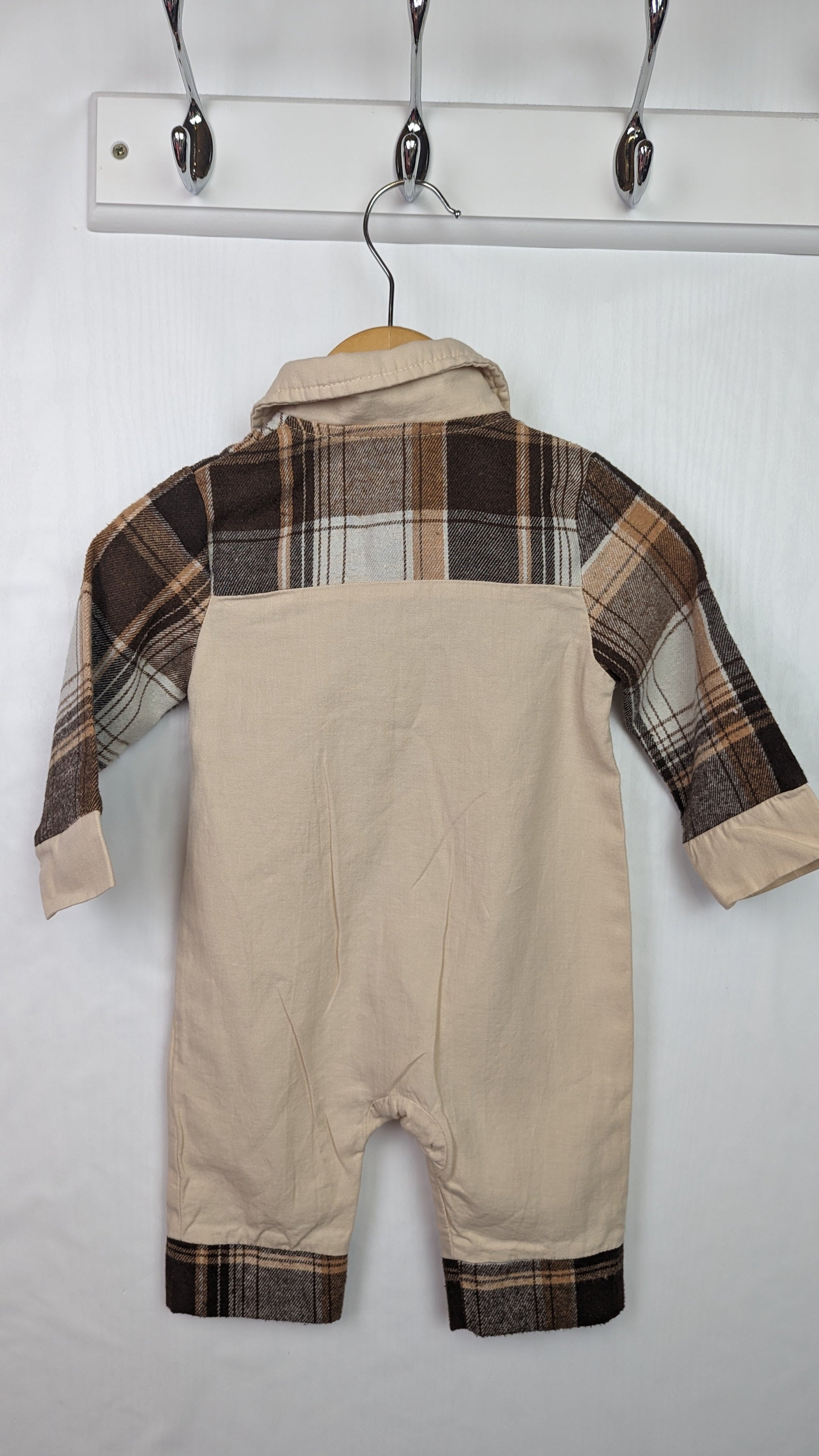 Patpat Beige Gingham Romper - Unisex 0 - 3 Months - Little Ones Preloved. Second Hand Children's & Preloved Baby, Kids, Girls & Boys Clothes. UK online