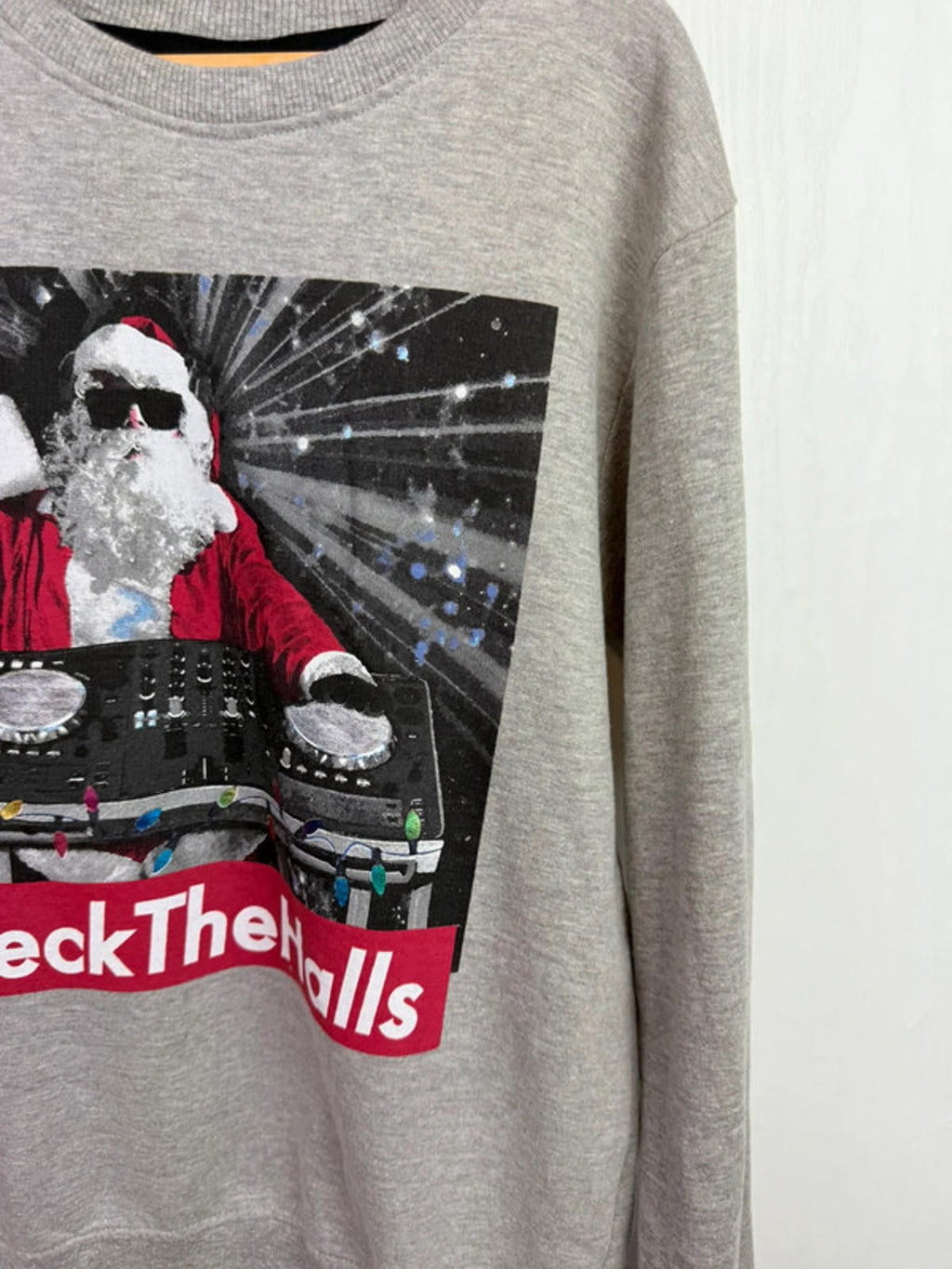 Peacocks Santa DJ Jumper - Boys 9 - 10 Years - Little Ones Preloved. Second Hand Children's & Preloved Baby, Kids, Girls & Boys Clothes. UK online