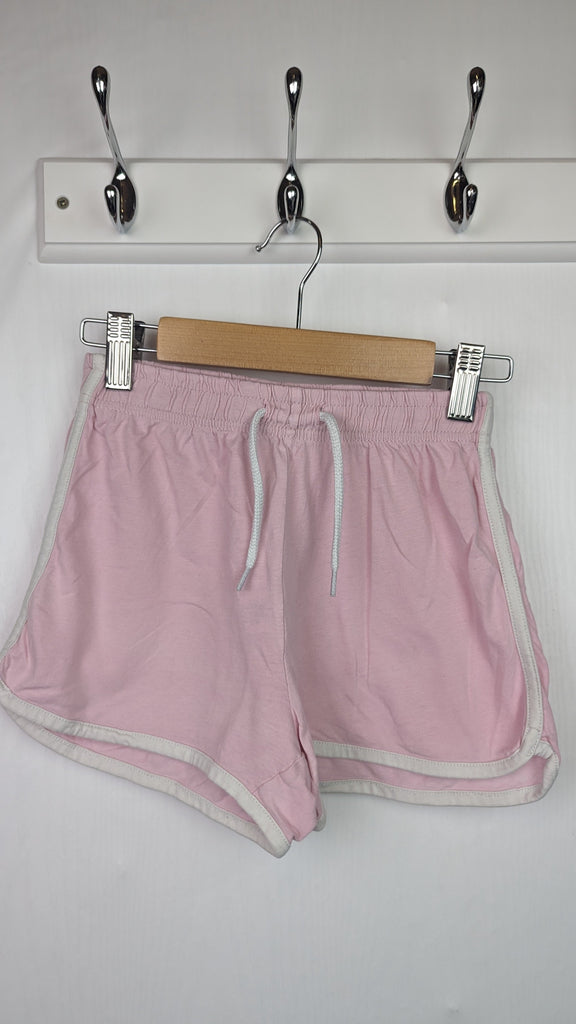 Pep & Co Pink Shorts - Girls 8-9 Years Pep & Co Used, Preloved, Preworn & Second Hand Baby, Kids & Children's Clothing UK Online. Cheap affordable. Brands including Next, Joules, Nutmeg Morrisons, TU, F&F, H&M.