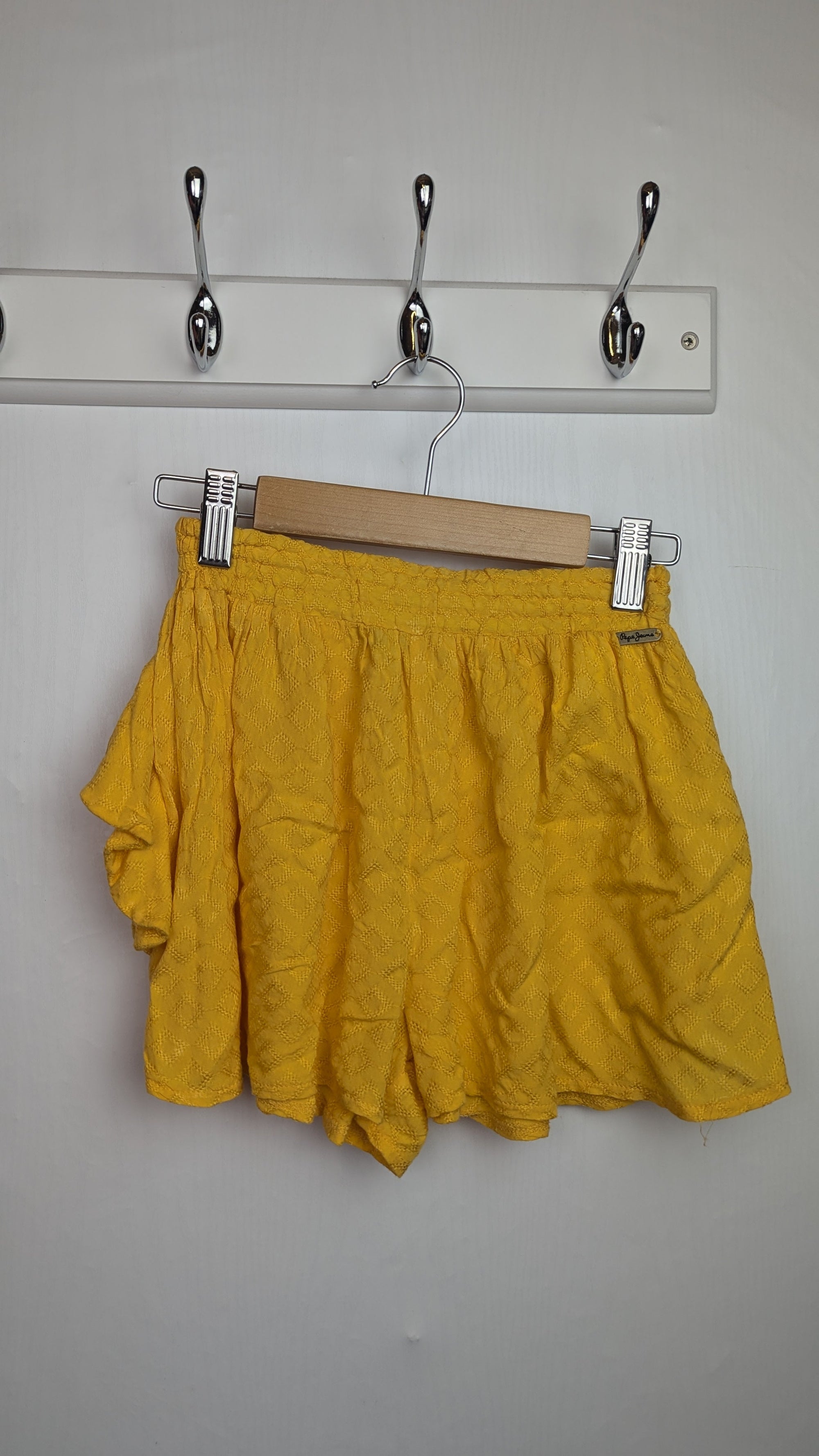 Pepe Jeans Yellow Frill Shorts - Girls 8 Years - Little Ones Preloved. Second Hand Children's & Preloved Baby, Kids, Girls & Boys Clothes. UK online