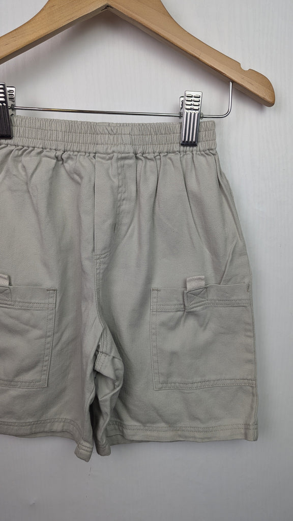 PLAYWEAR George Beige Shorts - Boys 2-3 Years George Used, Preloved, Preworn & Second Hand Baby, Kids & Children's Clothing UK Online. Cheap affordable. Brands including Next, Joules, Nutmeg Morrisons, TU, F&F, H&M.