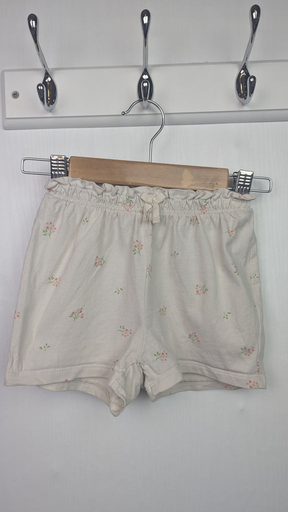 PLAYWEAR H&M Floral Shorts - Girls 3-4 Years H&M Used, Preloved, Preworn & Second Hand Baby, Kids & Children's Clothing UK Online. Cheap affordable. Brands including Next, Joules, Nutmeg Morrisons, TU, F&F, H&M.