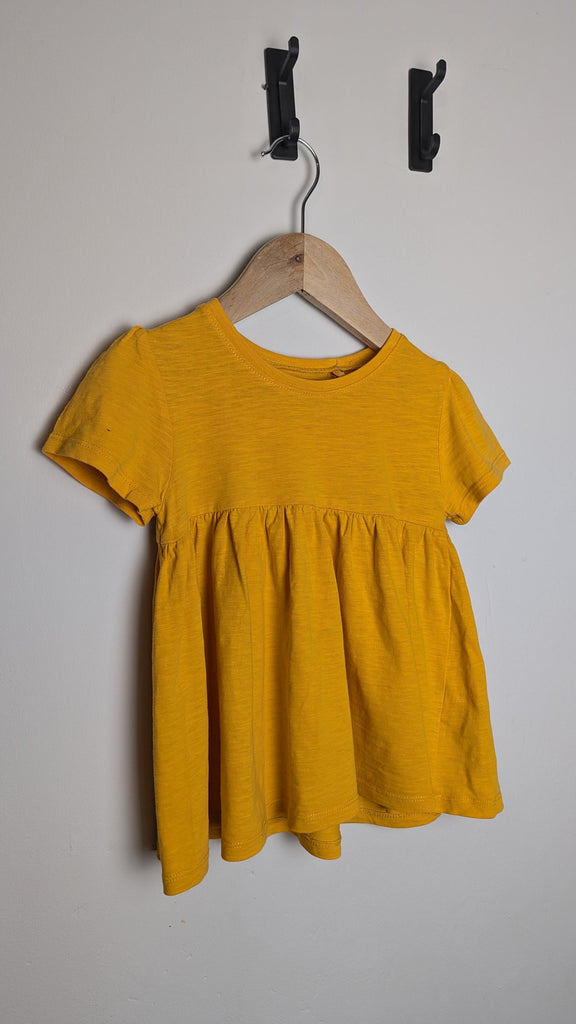 PLAYWEAR Next Yellow Short Sleeve Top - Girls 3-4 Years Little Ones Preloved Used, Preloved, Preworn & Second Hand Baby, Kids & Children's Clothing UK Online. Cheap affordable. Brands including Next, Joules, Nutmeg Morrisons, TU, F&F, H&M.