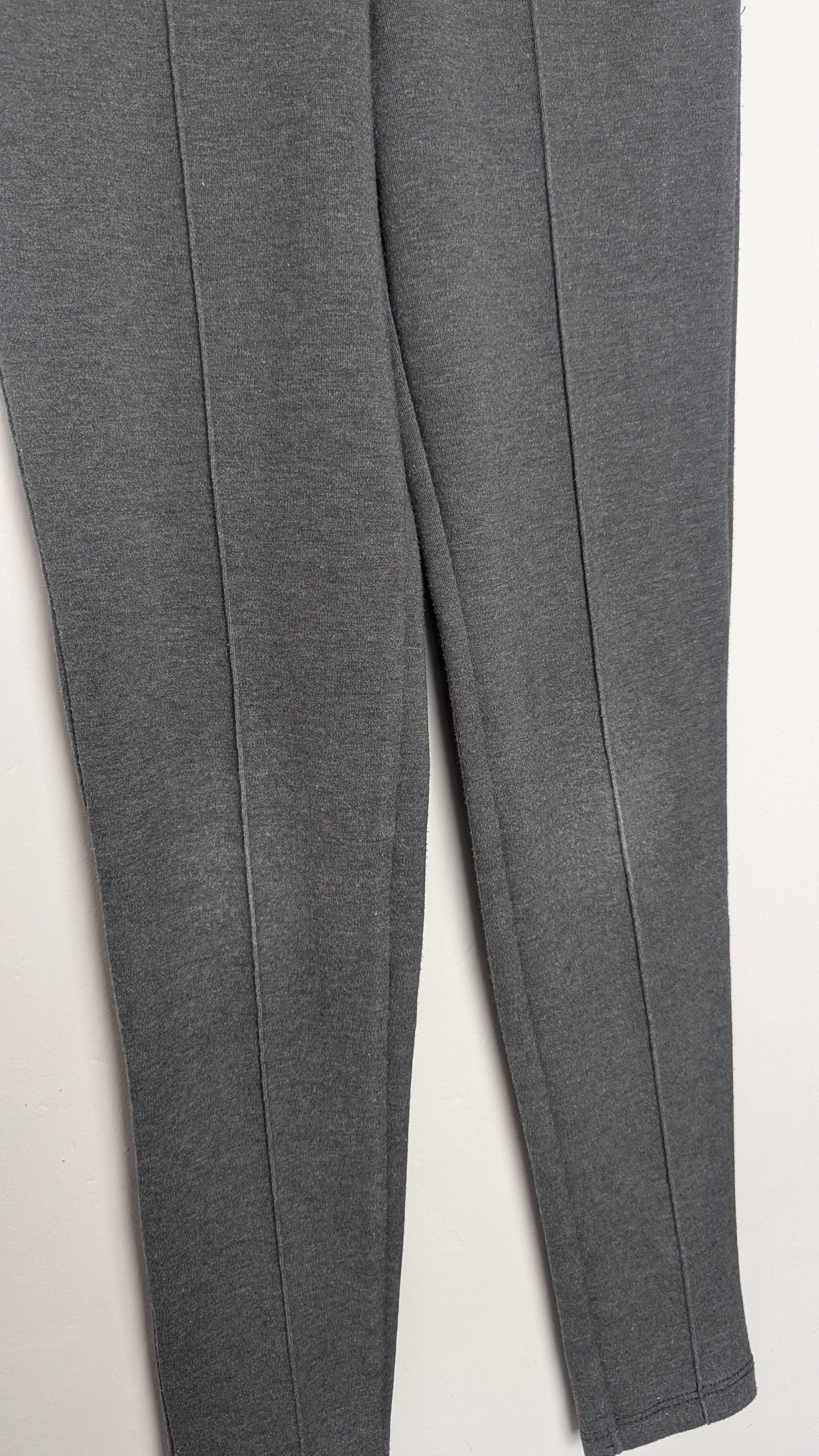 PLAYWEAR Okaidi Navy Leggings - Girls 10 Years - Little Ones Preloved. Second Hand Children's & Preloved Baby, Kids, Girls & Boys Clothes. UK online