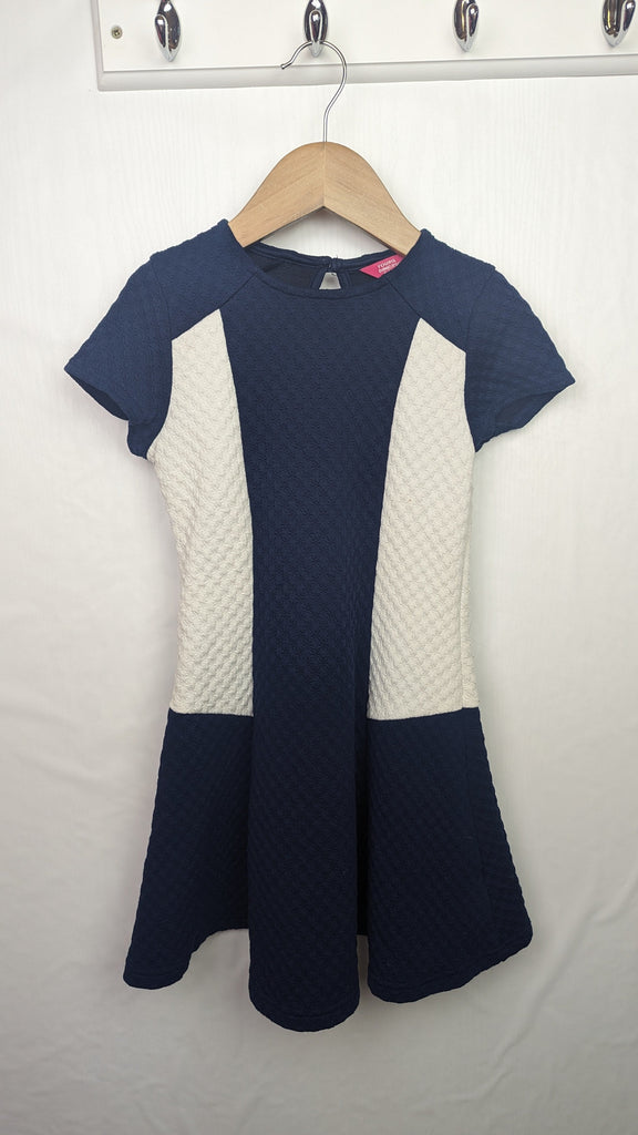 PLAYWEAR Primark dress 6-7y TU Used, Preloved, Preworn & Second Hand Baby, Kids & Children's Clothing UK Online. Cheap affordable. Brands including Next, Joules, Nutmeg Morrisons, TU, F&F, H&M.