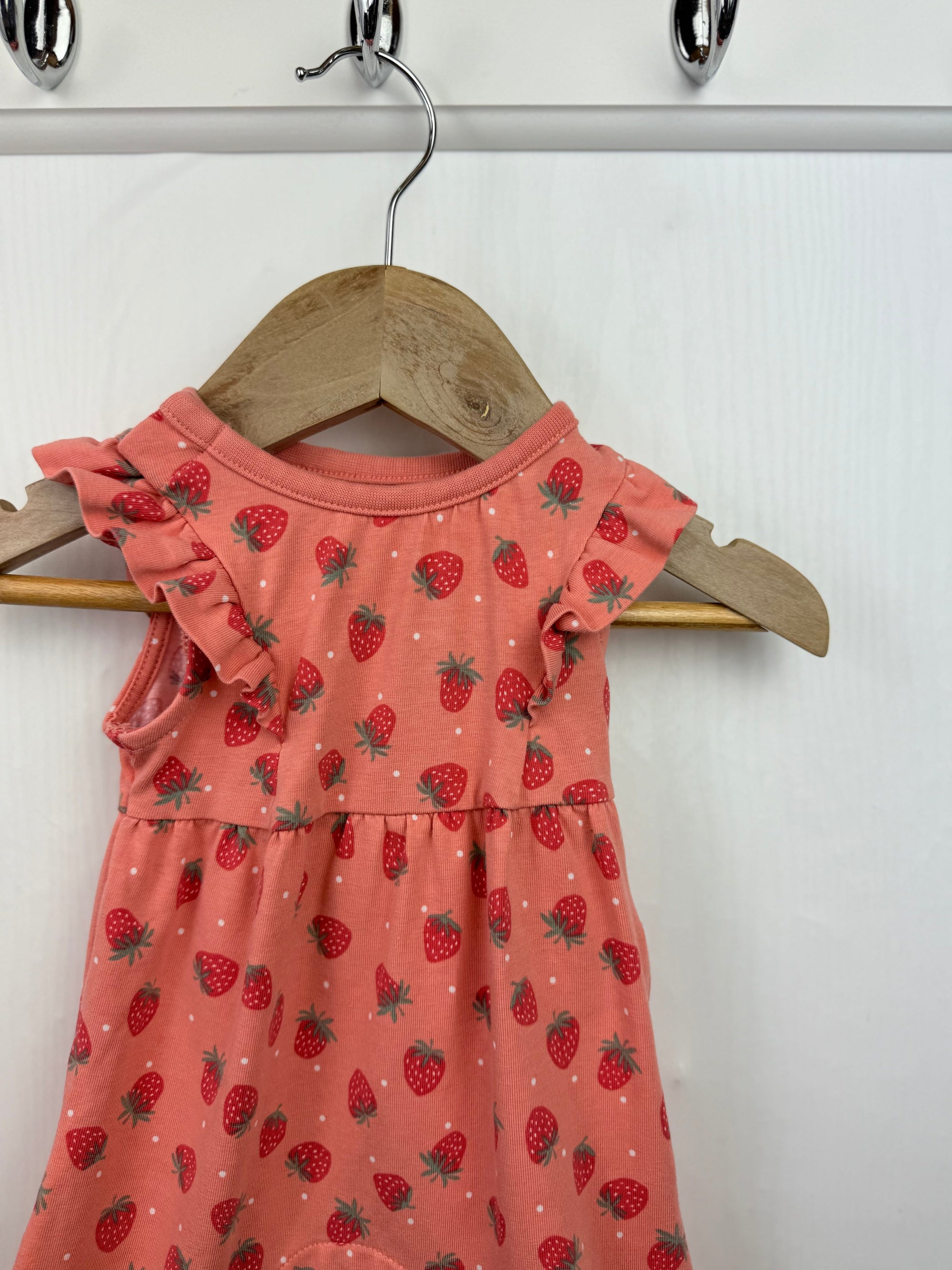 Polarn O. Pyret Strawberry Romper - Baby Girls 0 - 1 Month - Little Ones Preloved. Second Hand Children's & Preloved Baby, Kids, Girls & Boys Clothes. UK online