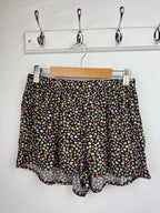 Primark Black Floral Shorts - Ladies Extra Small - Little Ones Preloved. Second Hand Children's & Preloved Baby, Kids, Girls & Boys Clothes. UK online