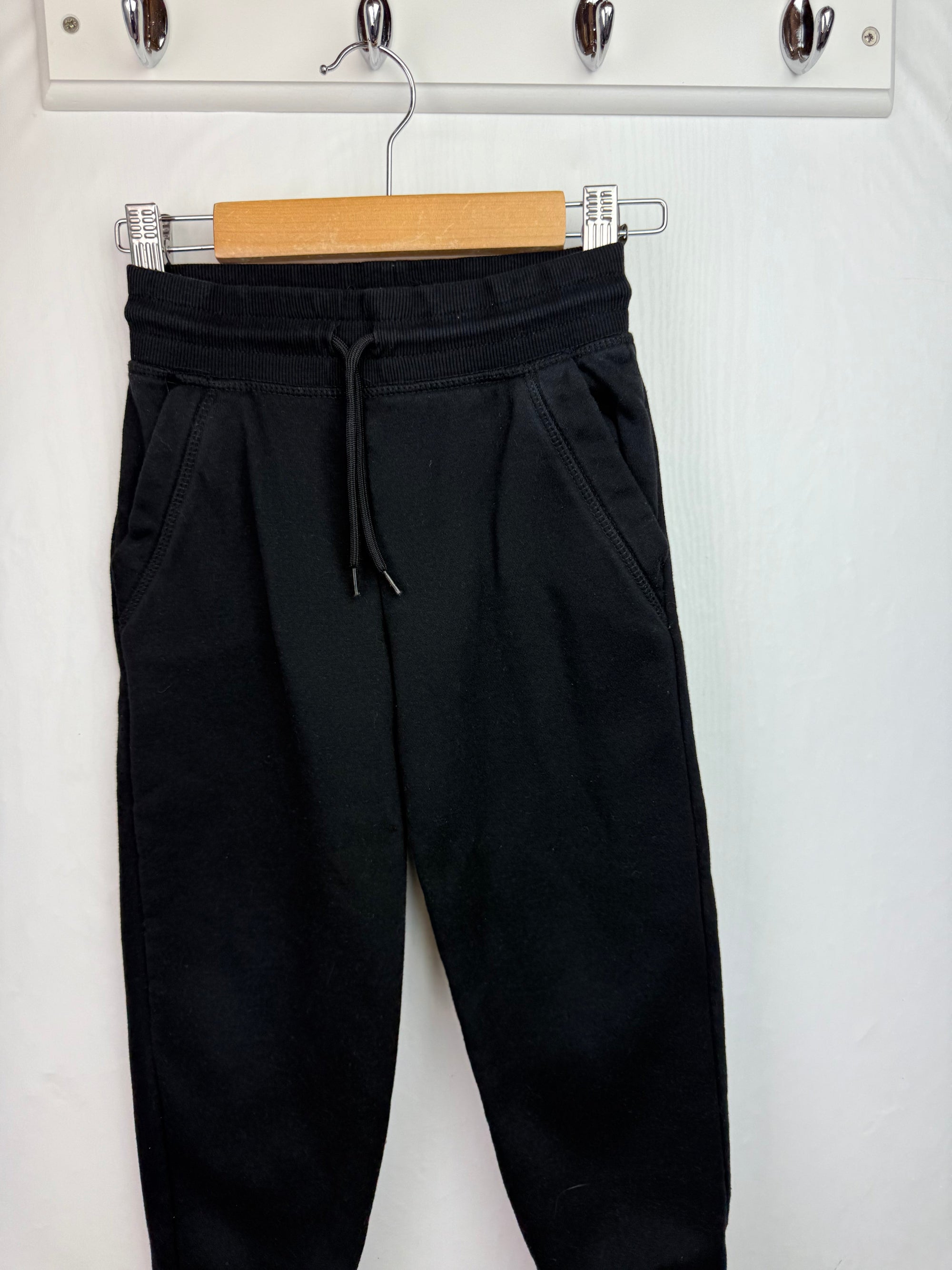 Primark Black Jogging Bottoms - Unisex 5 - 6 Years - Little Ones Preloved. Second Hand Children's & Preloved Baby, Kids, Girls & Boys Clothes. UK online