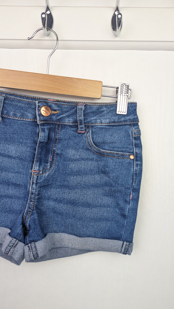 Primark Blue Denim Shorts - Girls 8-9 Years Primark Used, Preloved, Preworn & Second Hand Baby, Kids & Children's Clothing UK Online. Cheap affordable. Brands including Next, Joules, Nutmeg Morrisons, TU, F&F, H&M.