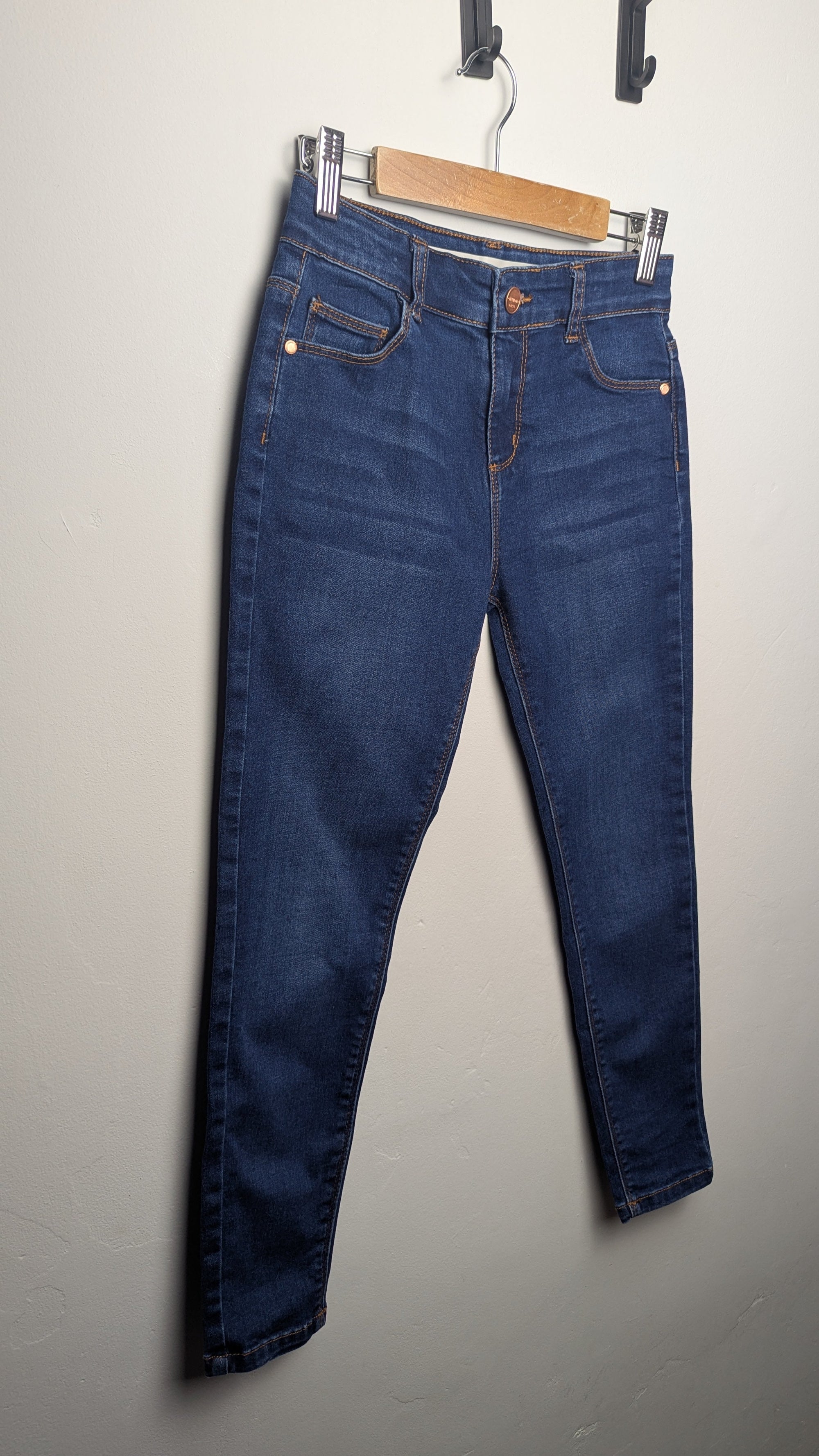 Primark Blue Skinny Jeans - Girls 8 - 9 Years - Little Ones Preloved. Second Hand Children's & Preloved Baby, Kids, Girls & Boys Clothes. UK online