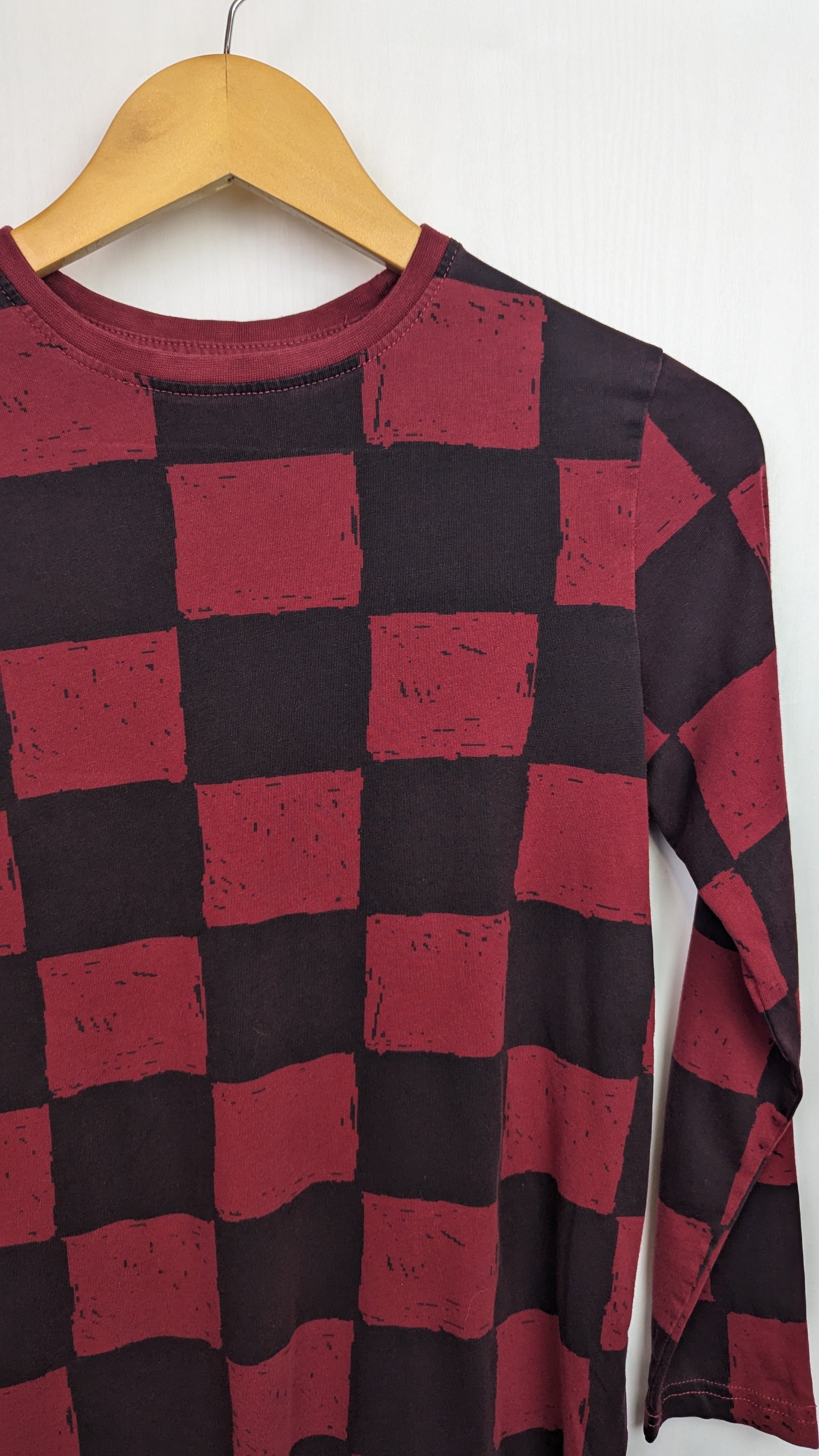 Primark Burgundy Check Top - Boys 12 - 13 Years - Little Ones Preloved. Second Hand Children's & Preloved Baby, Kids, Girls & Boys Clothes. UK online