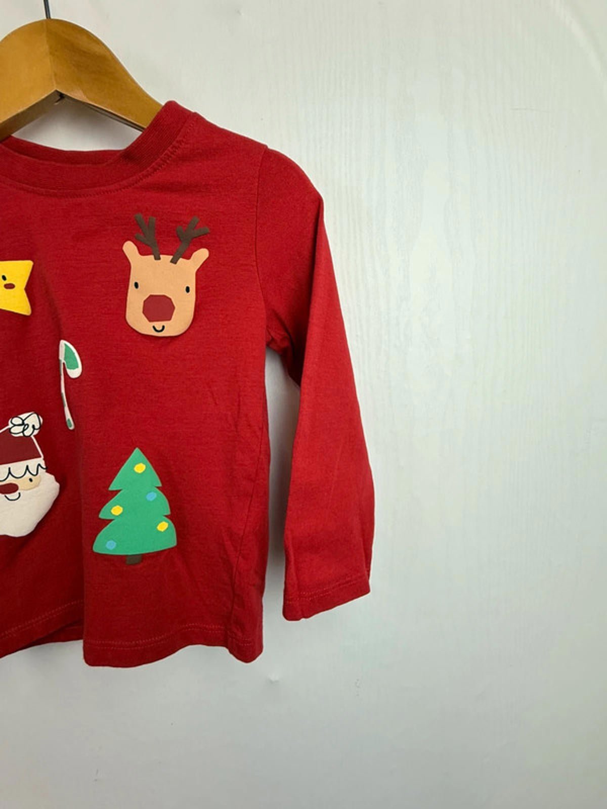 Primark Christmas Long Sleeve Top - Unisex 12 - 18 Months - Little Ones Preloved. Second Hand Children's & Preloved Baby, Kids, Girls & Boys Clothes. UK online