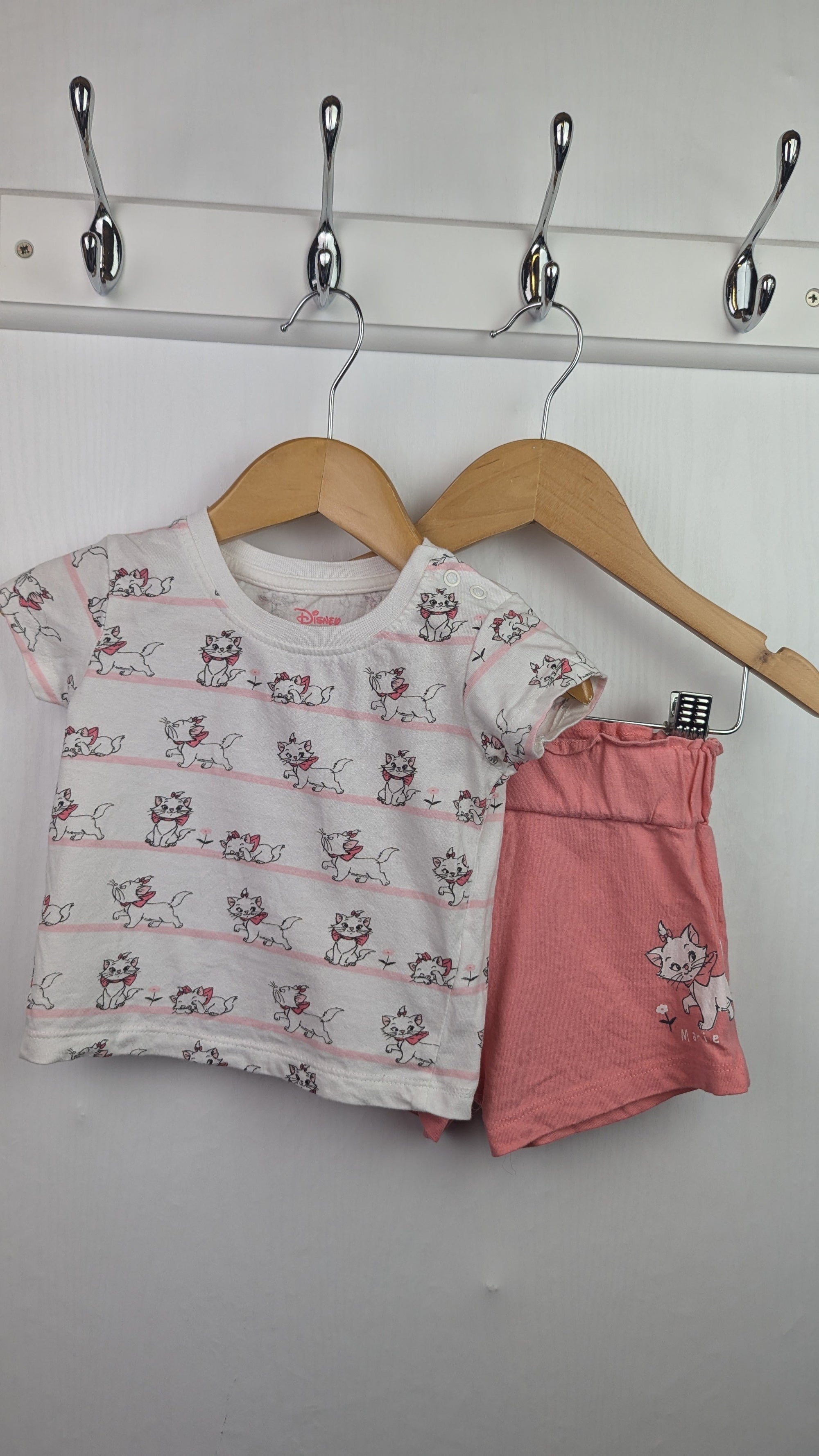 Primark Disney Marie Top & Shorts Set - Girls 3-6 Months Little Ones Preloved. Preloved Kids & Children’s Gently Used Clothing. Second Hand Baby, Girls & Boys Clothes. UK Postage