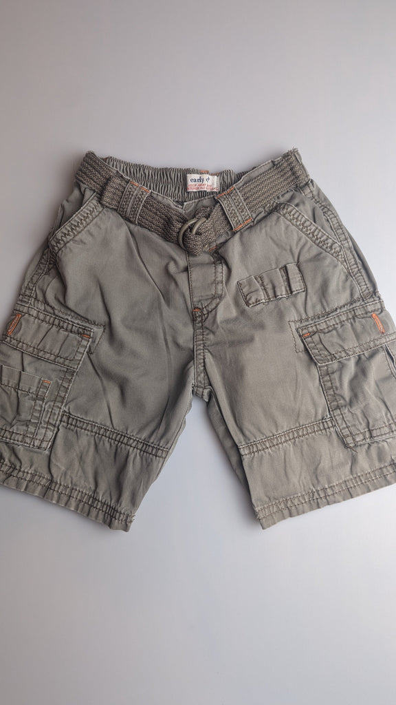 Primark Early Days Cargo Shorts - Boys 18-23 Months Early Days by Primark Used, Preloved, Preworn & Second Hand Baby, Kids & Children's Clothing UK Online. Cheap affordable. Brands including Next, Joules, Nutmeg Morrisons, TU, F&F, H&M.