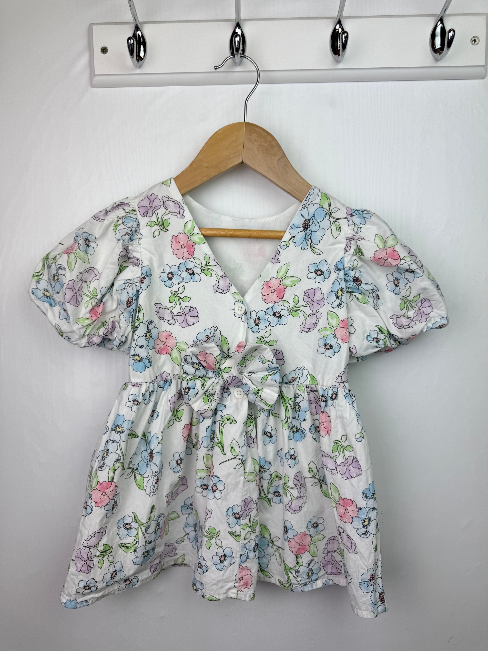 Primark Floral Puff Sleeve Dress - Girls 12 - 18 Months - Little Ones Preloved. Second Hand Children's & Preloved Baby, Kids, Girls & Boys Clothes. UK online
