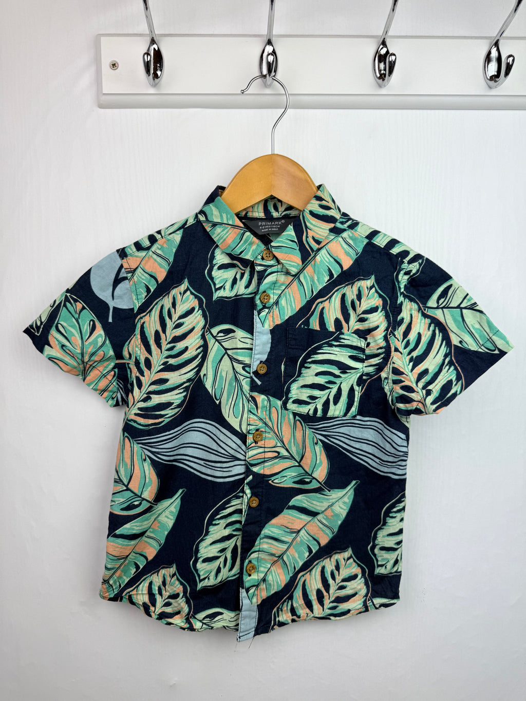 Primark Floral Short Sleeve Top - Boys 4 - 5 Years - Little Ones Preloved. Second Hand Children's & Preloved Baby, Kids, Girls & Boys Clothes. UK online