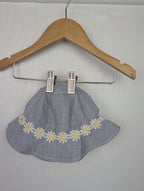 Primark Floral Striped Hat - Baby Girls 12 - 24 Months - Little Ones Preloved. Second Hand Children's & Preloved Baby, Kids, Girls & Boys Clothes. UK online