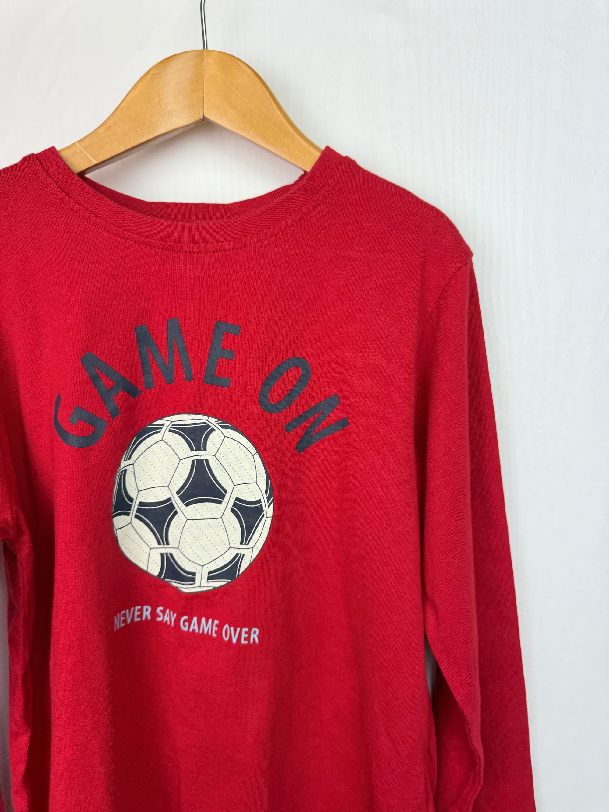 Primark Game On Pyjama Top - Boys 7 - 8 Years - Little Ones Preloved. Second Hand Children's & Preloved Baby, Kids, Girls & Boys Clothes. UK online