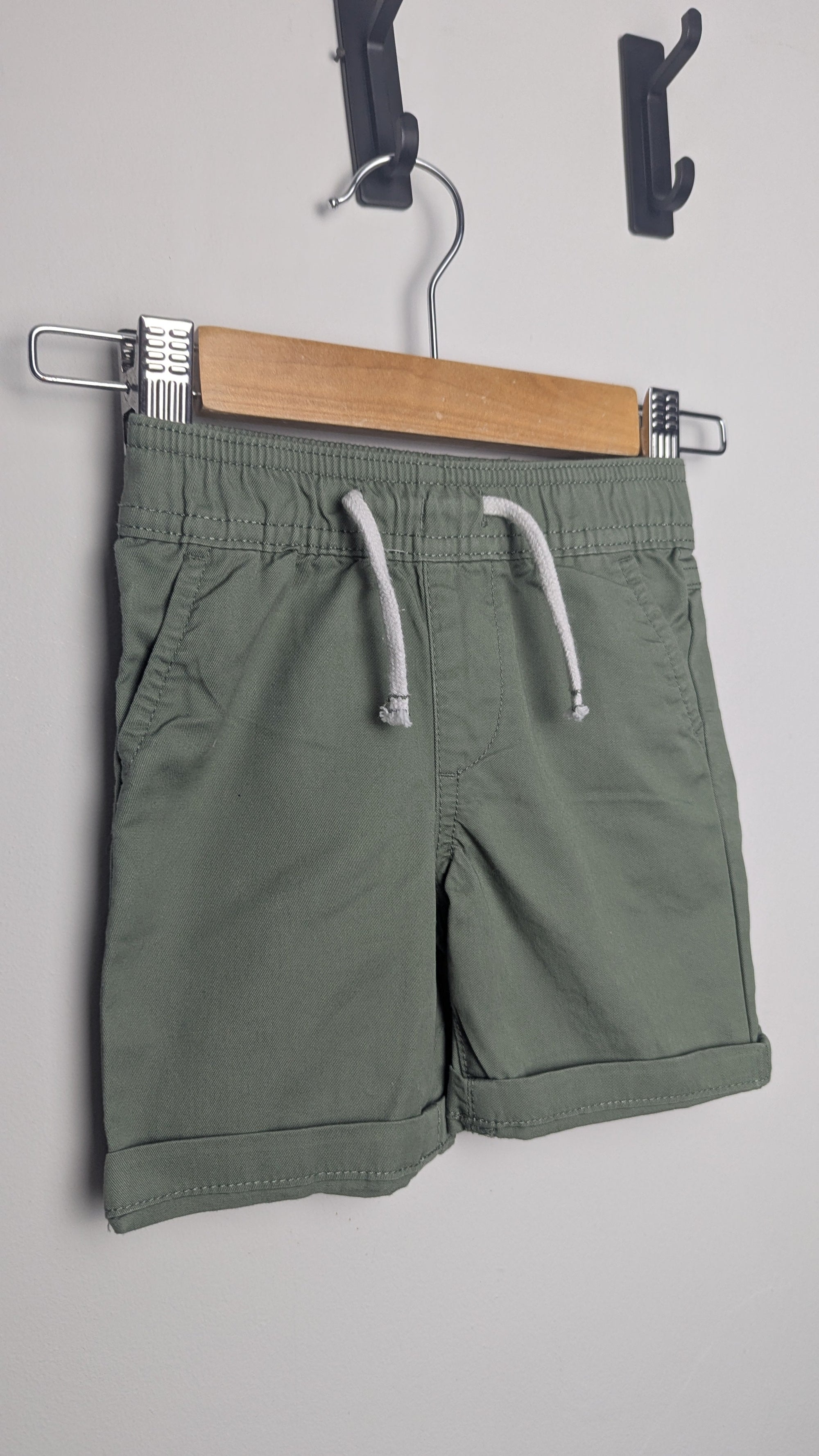 Primark Grey Chino Shorts - Boys 9 - 12 Months - Little Ones Preloved. Second Hand Children's & Preloved Baby, Kids, Girls & Boys Clothes. UK online