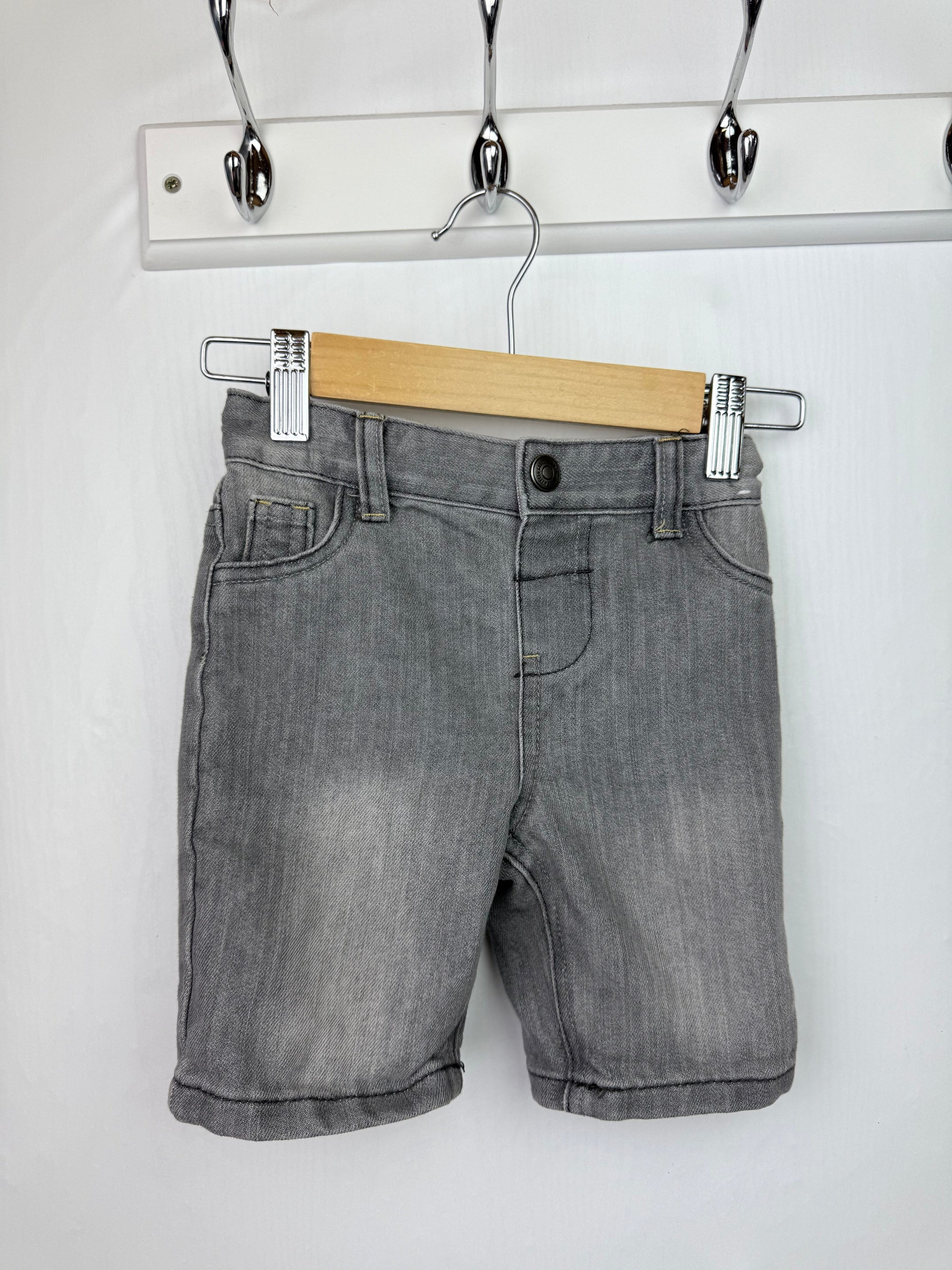 Primark Grey Denim Shorts - Boys 12 - 18 Months - Little Ones Preloved. Second Hand Children's & Preloved Baby, Kids, Girls & Boys Clothes. UK online