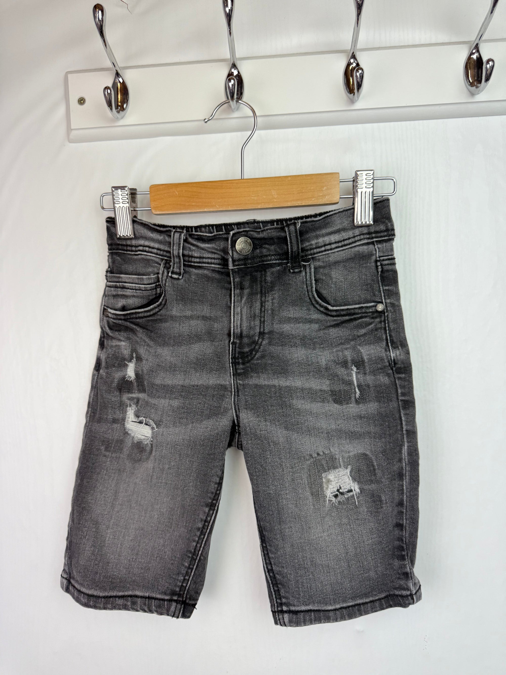 Primark Grey Denim Shorts - Boys 6 - 7 Years - Little Ones Preloved. Second Hand Children's & Preloved Baby, Kids, Girls & Boys Clothes. UK online