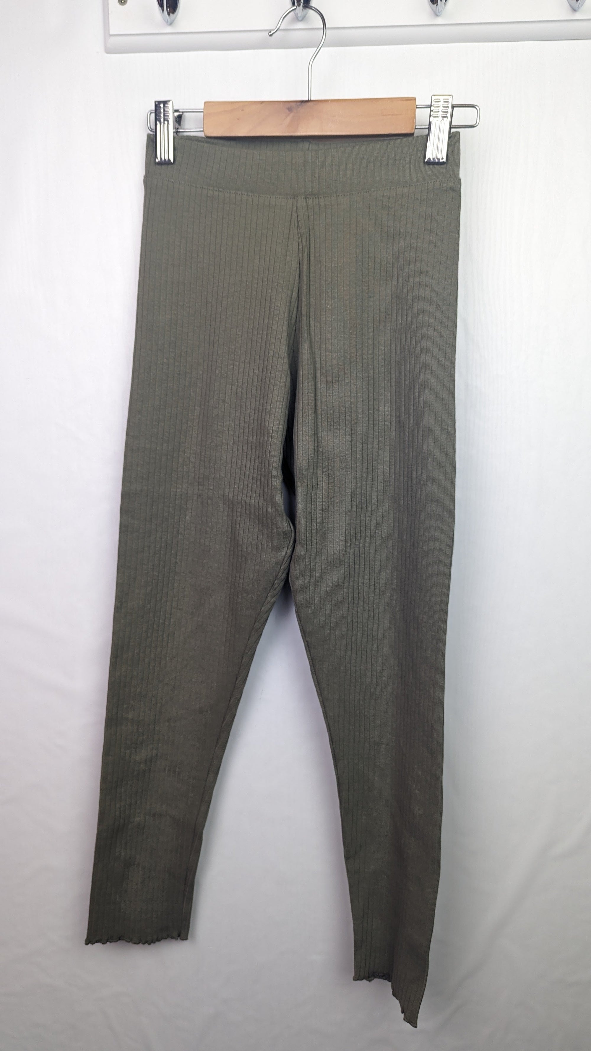 Primark Khaki Ribbed Leggings - Girls 9 - 10 Years - Little Ones Preloved. Second Hand Children's & Preloved Baby, Kids, Girls & Boys Clothes. UK online