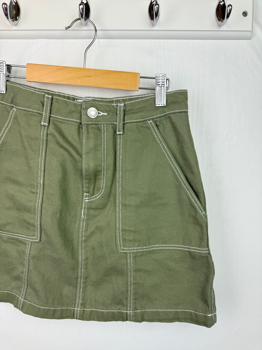 Primark Khaki Stitch Skirt - Girls 13 - 14 Years - Little Ones Preloved. Second Hand Children's & Preloved Baby, Kids, Girls & Boys Clothes. UK online