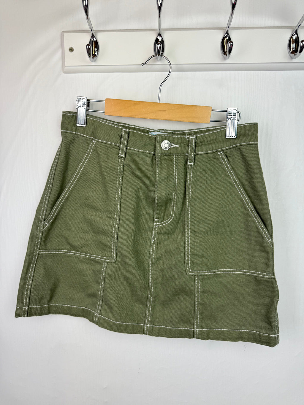 Primark Khaki Stitch Skirt - Girls 13 - 14 Years - Little Ones Preloved. Second Hand Children's & Preloved Baby, Kids, Girls & Boys Clothes. UK online