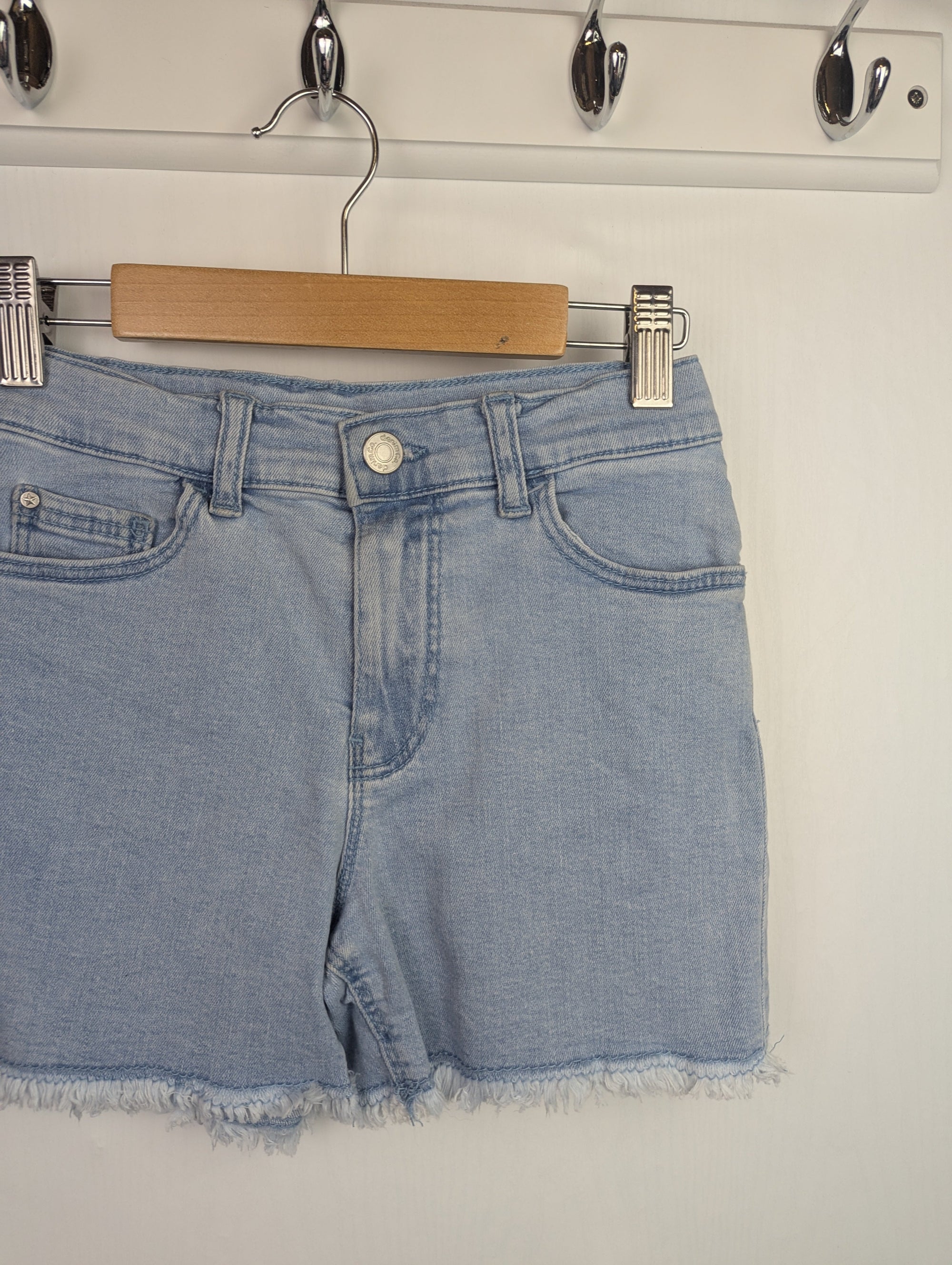 Primark Mid Rise Shorts - Girls 9 - 10 Years - Little Ones Preloved. Second Hand Children's & Preloved Baby, Kids, Girls & Boys Clothes. UK online