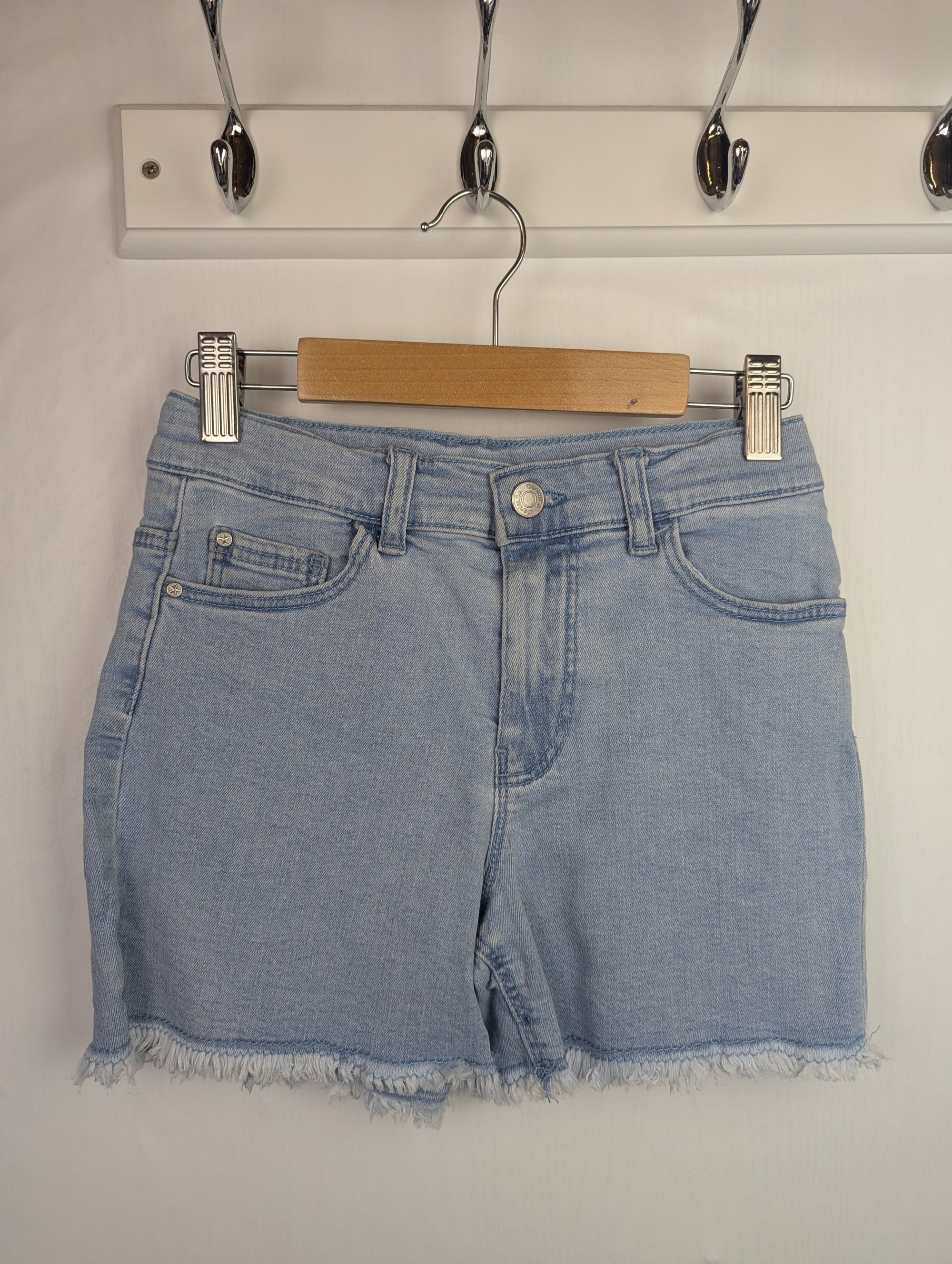 Primark Mid Rise Shorts - Girls 9 - 10 Years - Little Ones Preloved. Second Hand Children's & Preloved Baby, Kids, Girls & Boys Clothes. UK online