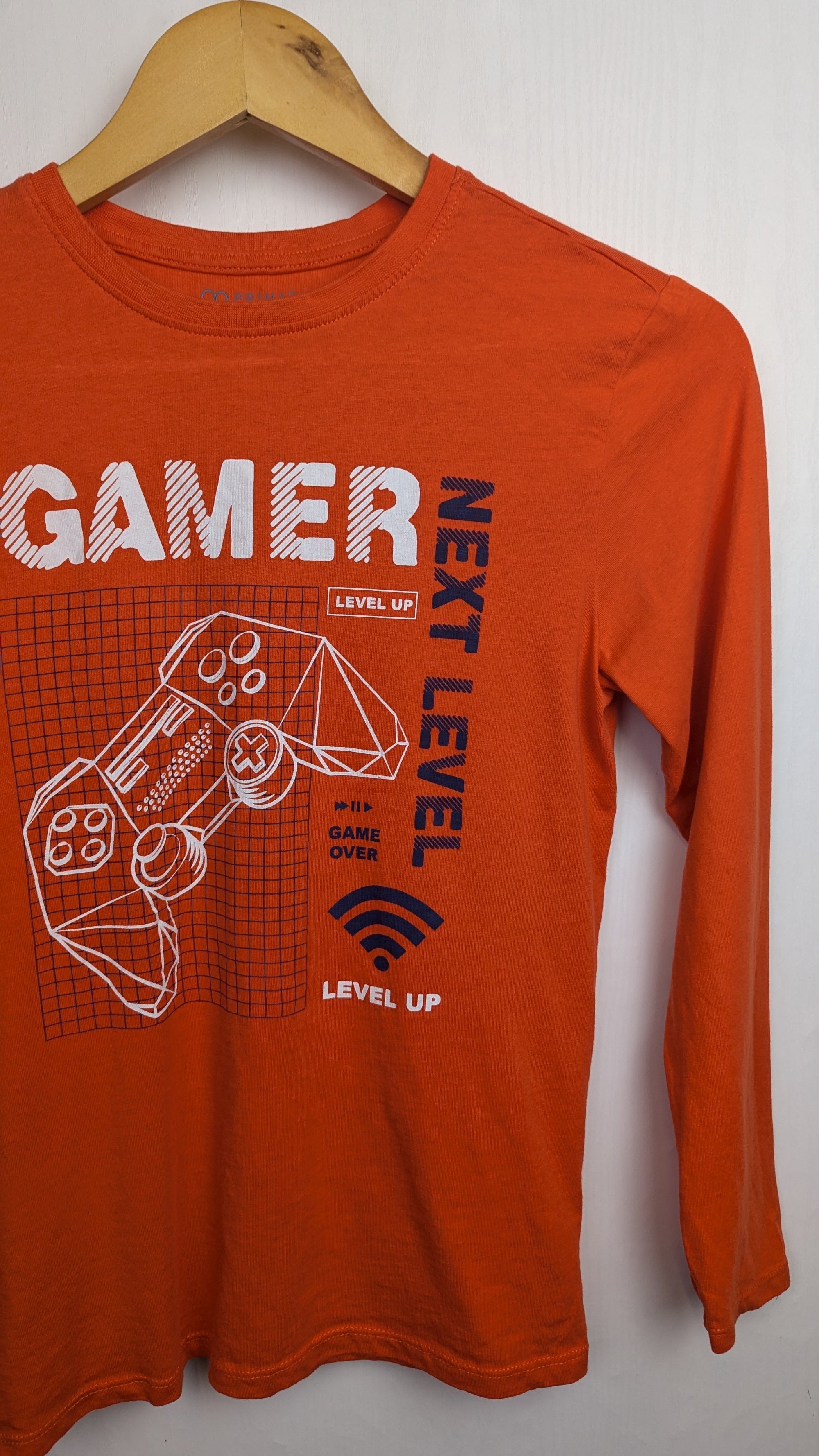 Primark Orange Gamer Top - Boys 10 - 11 Years - Little Ones Preloved. Second Hand Children's & Preloved Baby, Kids, Girls & Boys Clothes. UK online