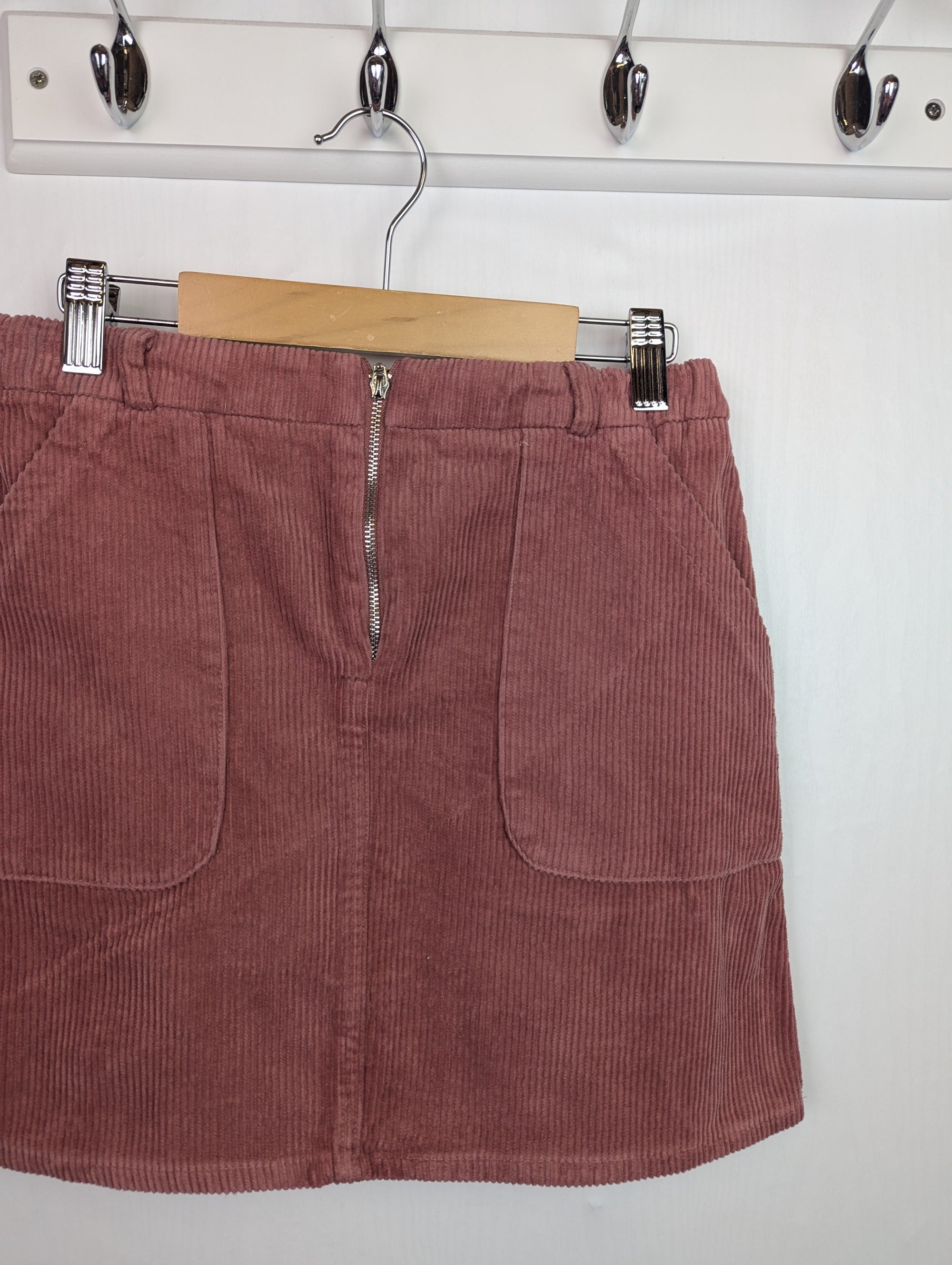 Primark Pink Cord Skirt - Girls 10 - 11 Years - Little Ones Preloved. Second Hand Children's & Preloved Baby, Kids, Girls & Boys Clothes. UK online