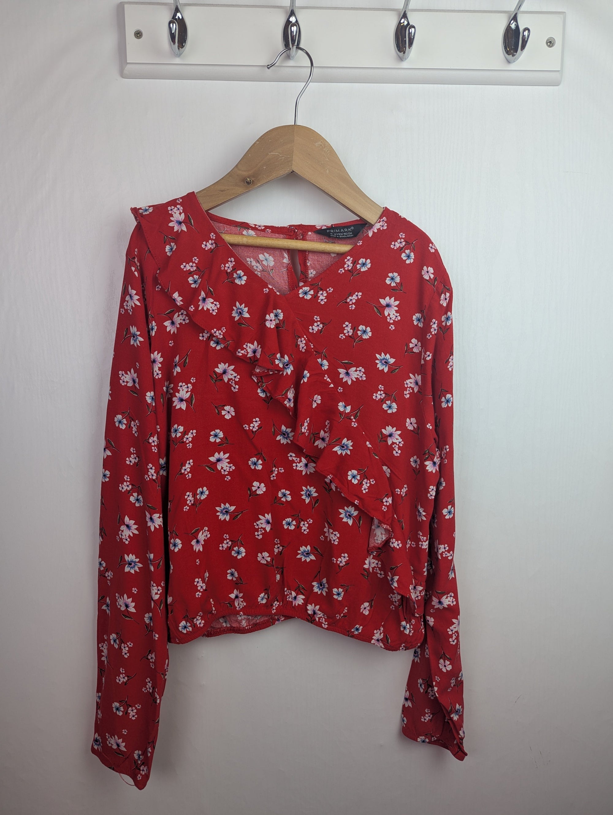 Primark Red Floral Top - Girls 11 - 12 Years - Little Ones Preloved. Second Hand Children's & Preloved Baby, Kids, Girls & Boys Clothes. UK online