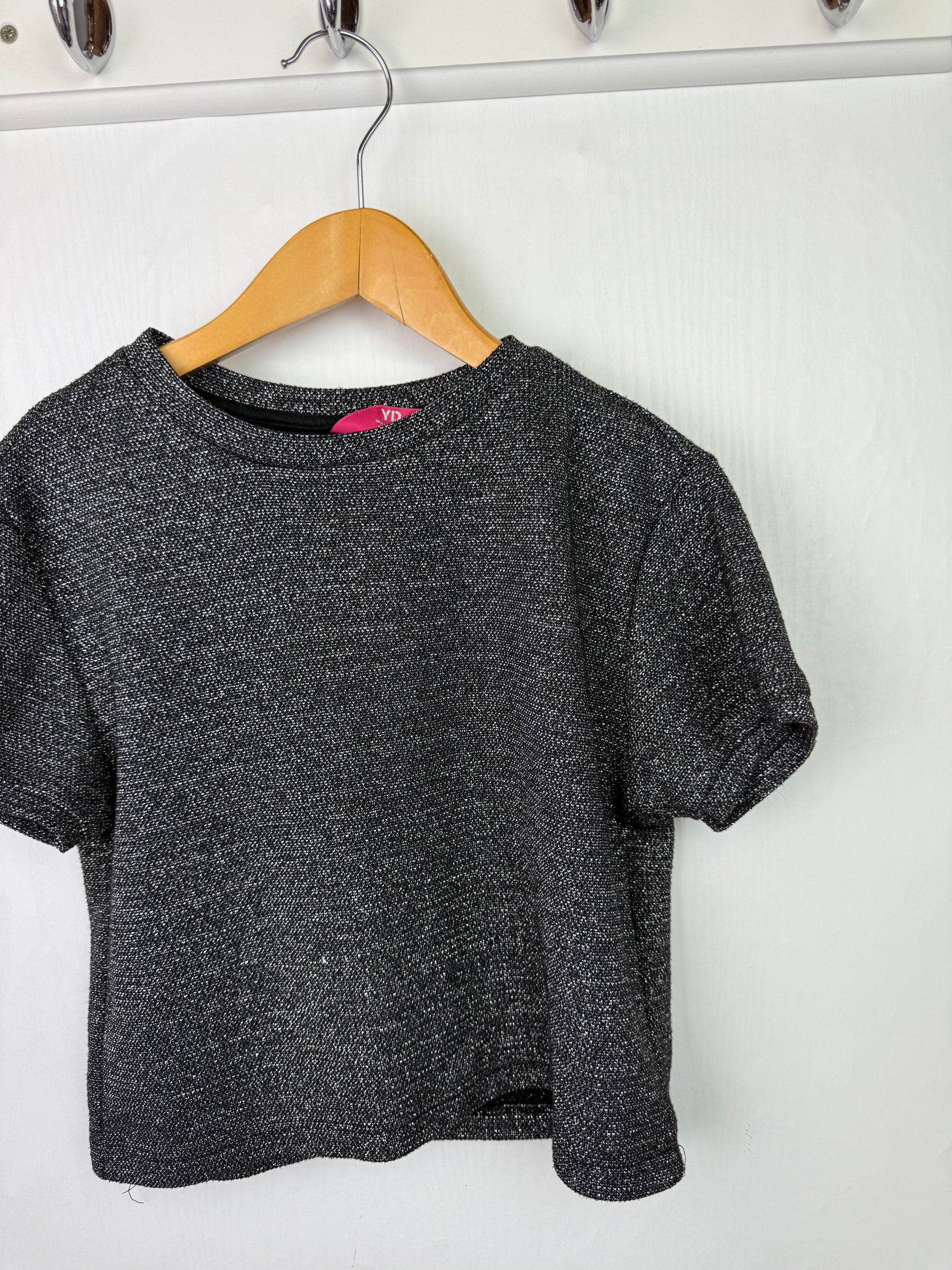 Primark Silver Thread Top - Girls 10 - 11 Years - Little Ones Preloved. Second Hand Children's & Preloved Baby, Kids, Girls & Boys Clothes. UK online