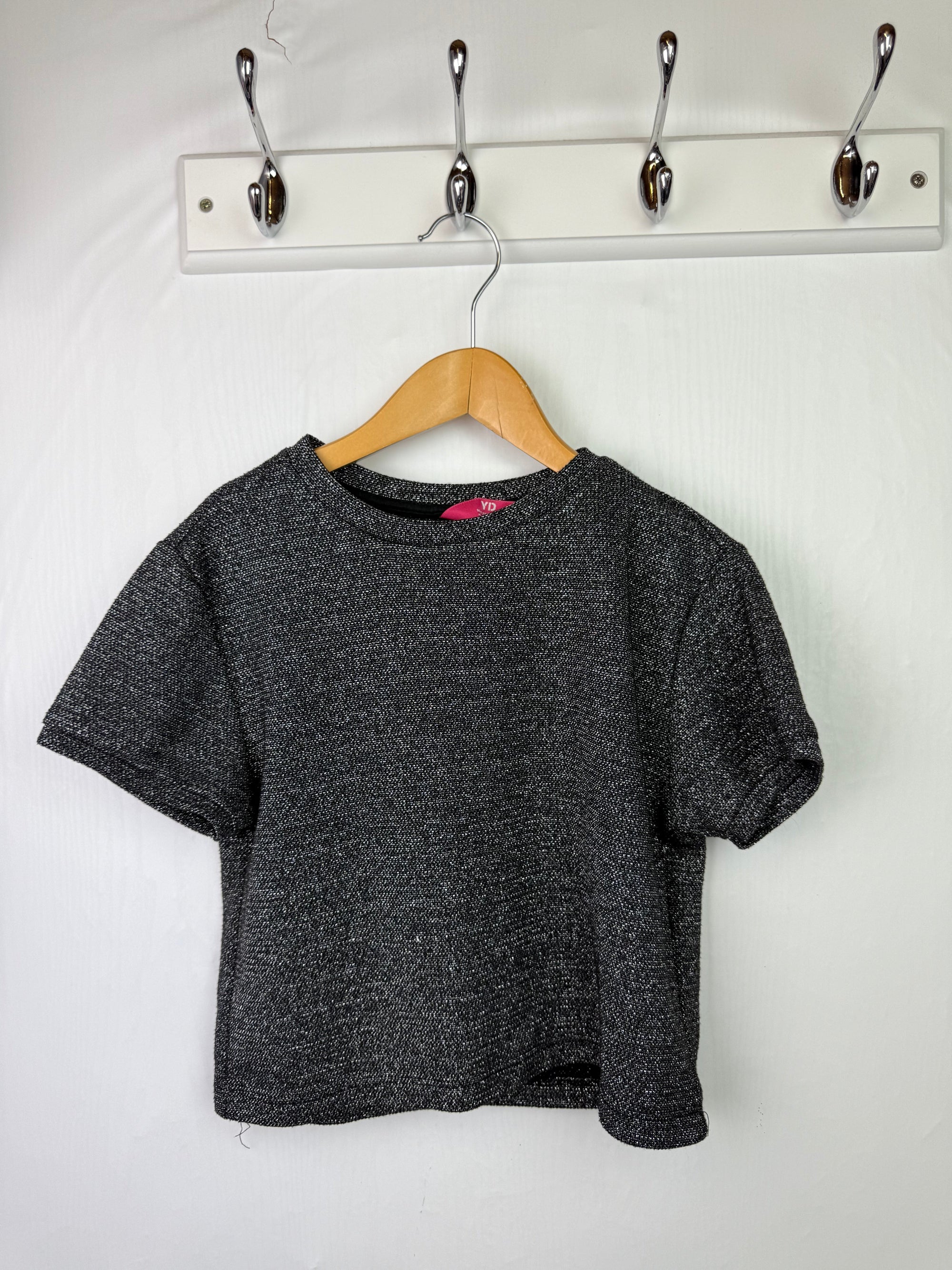 Primark Silver Thread Top - Girls 10 - 11 Years - Little Ones Preloved. Second Hand Children's & Preloved Baby, Kids, Girls & Boys Clothes. UK online