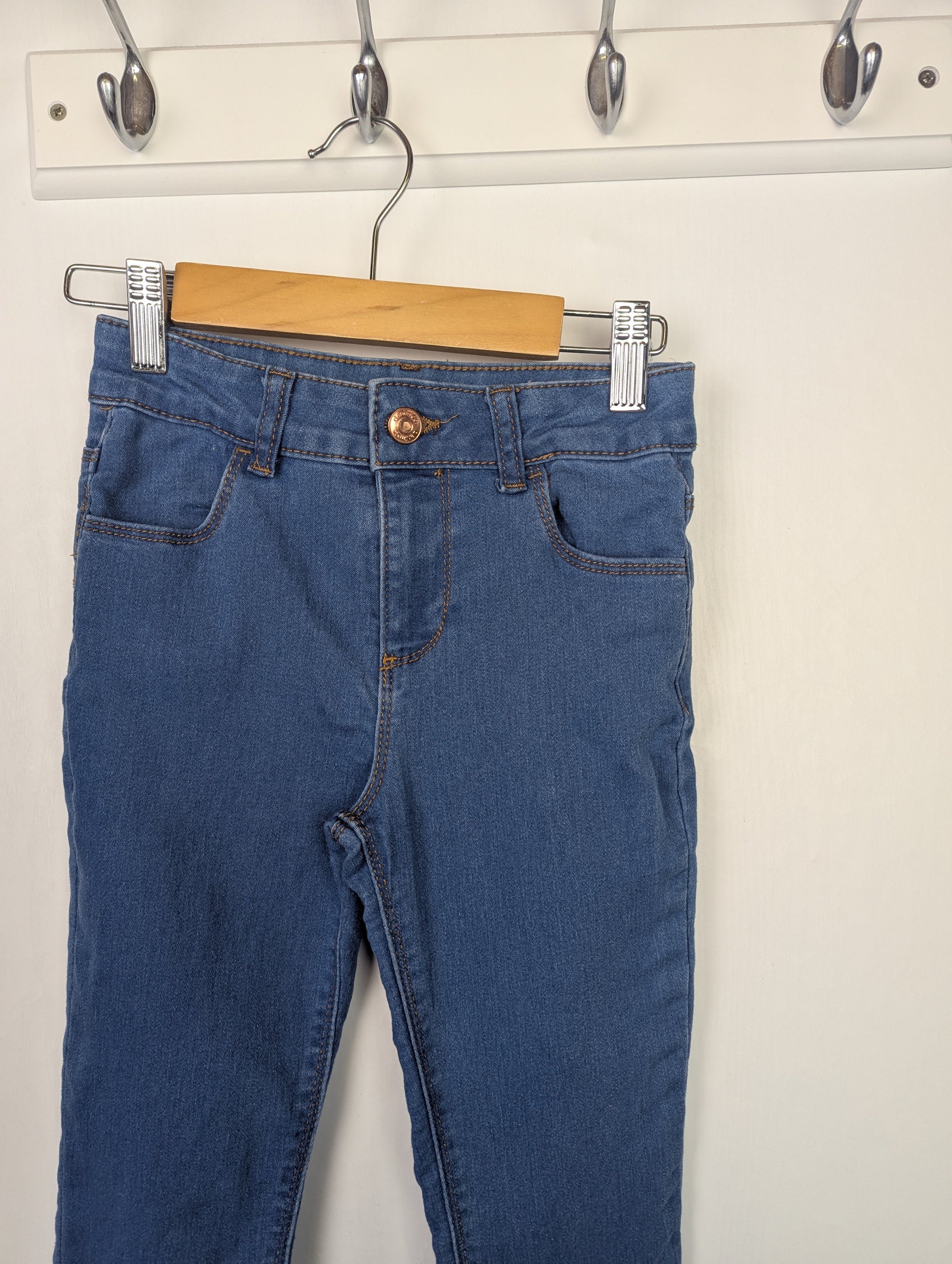 Primark Skinny Blue Jeans - Girls 7 - 8 Years - Little Ones Preloved. Second Hand Children's & Preloved Baby, Kids, Girls & Boys Clothes. UK online
