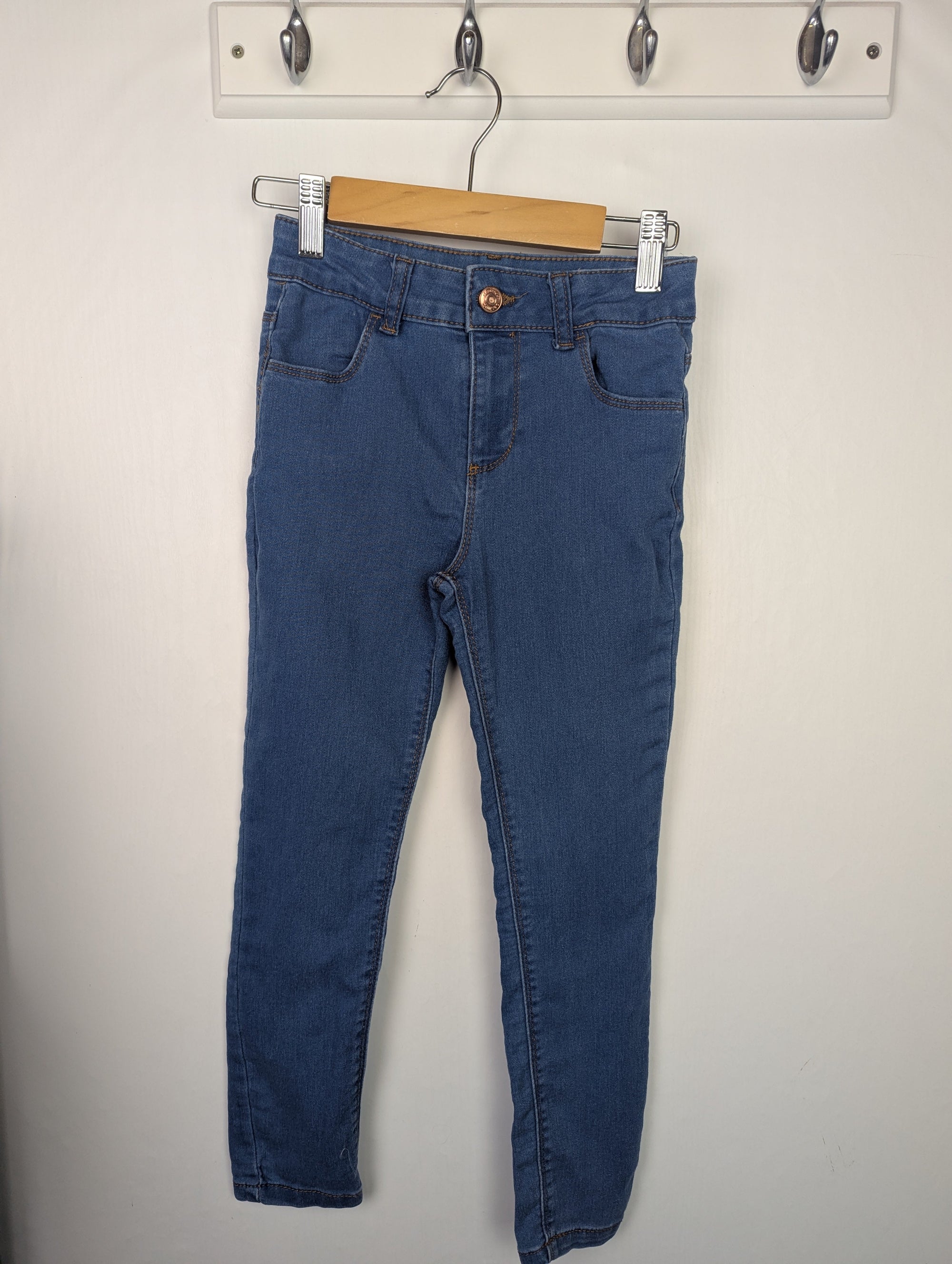 Primark Skinny Blue Jeans - Girls 7 - 8 Years - Little Ones Preloved. Second Hand Children's & Preloved Baby, Kids, Girls & Boys Clothes. UK online