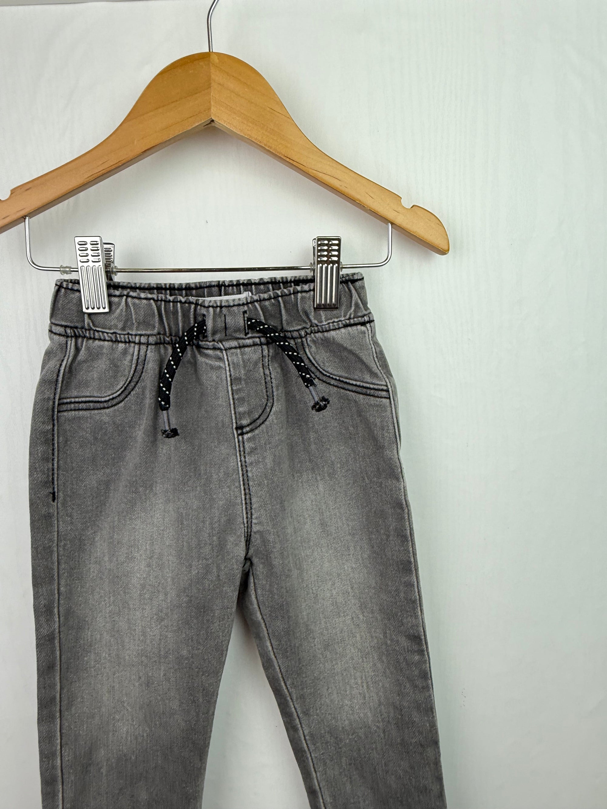 Primark Stretchy Jeans - Boys 9 - 12 Months - Little Ones Preloved. Second Hand Children's & Preloved Baby, Kids, Girls & Boys Clothes. UK online