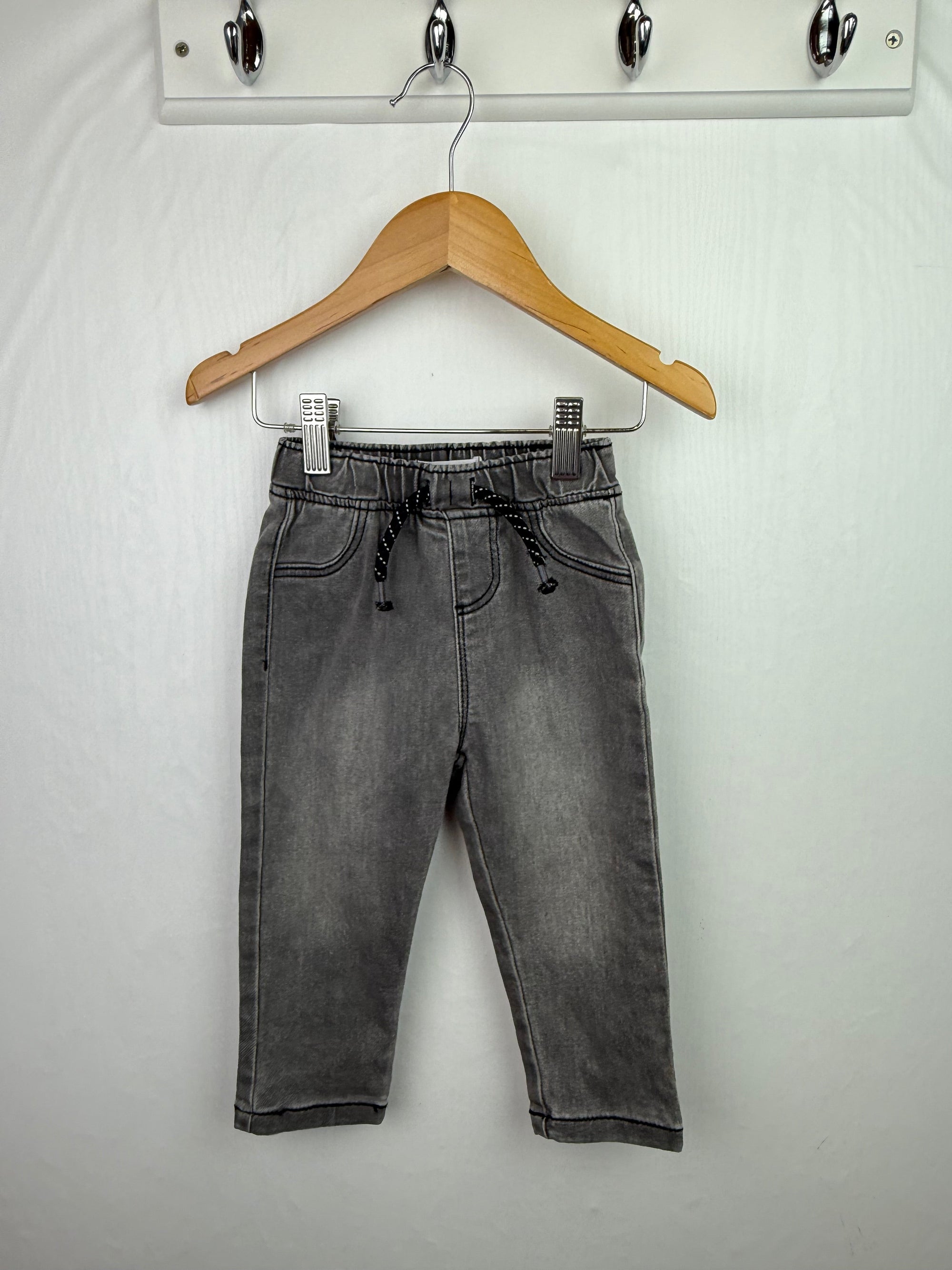 Primark Stretchy Jeans - Boys 9 - 12 Months - Little Ones Preloved. Second Hand Children's & Preloved Baby, Kids, Girls & Boys Clothes. UK online