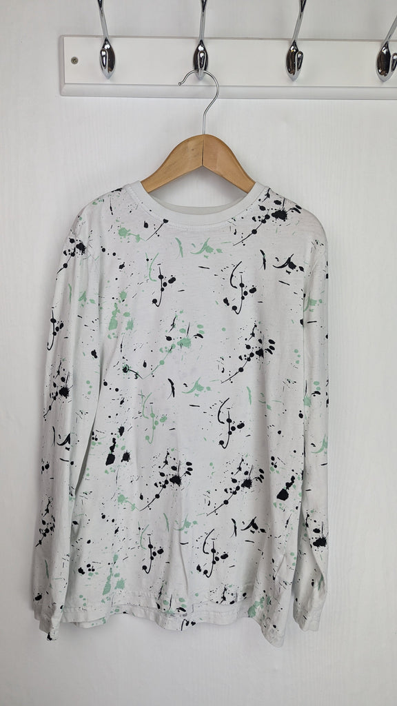 Primark White Paint Splat Top - Boys 10-11 Years Primark Used, Preloved, Preworn & Second Hand Baby, Kids & Children's Clothing UK Online. Cheap affordable. Brands including Next, Joules, Nutmeg Morrisons, TU, F&F, H&M.