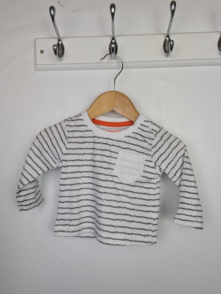 Primark White Striped Top - Boys 0-3 Months Little Ones Preloved Used, Preloved, Preworn Baby, Girls & Boys Clothes. Kids & Children's second hand Clothing UK Online. Cheap affordable. Brands including Next, Joules, Nutmeg Morrisons, TU, F&F, H&M.