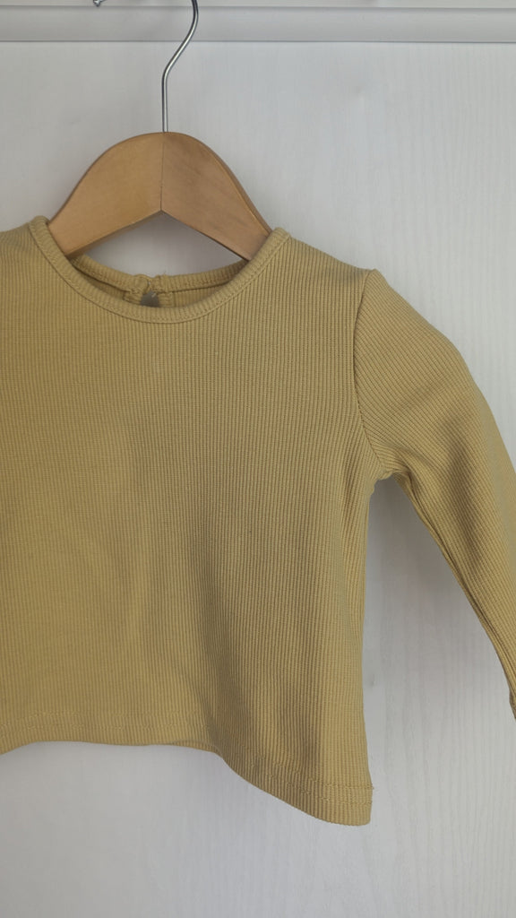 Primark Yellow Ribbed Top - Unisex 3-6 Months Primark Used, Preloved, Preworn Baby, Girls & Boys Clothes. Kids & Children's second hand Clothing UK Online. Cheap affordable. Brands including Next, Joules, Nutmeg Morrisons, TU, F&F, H&M.