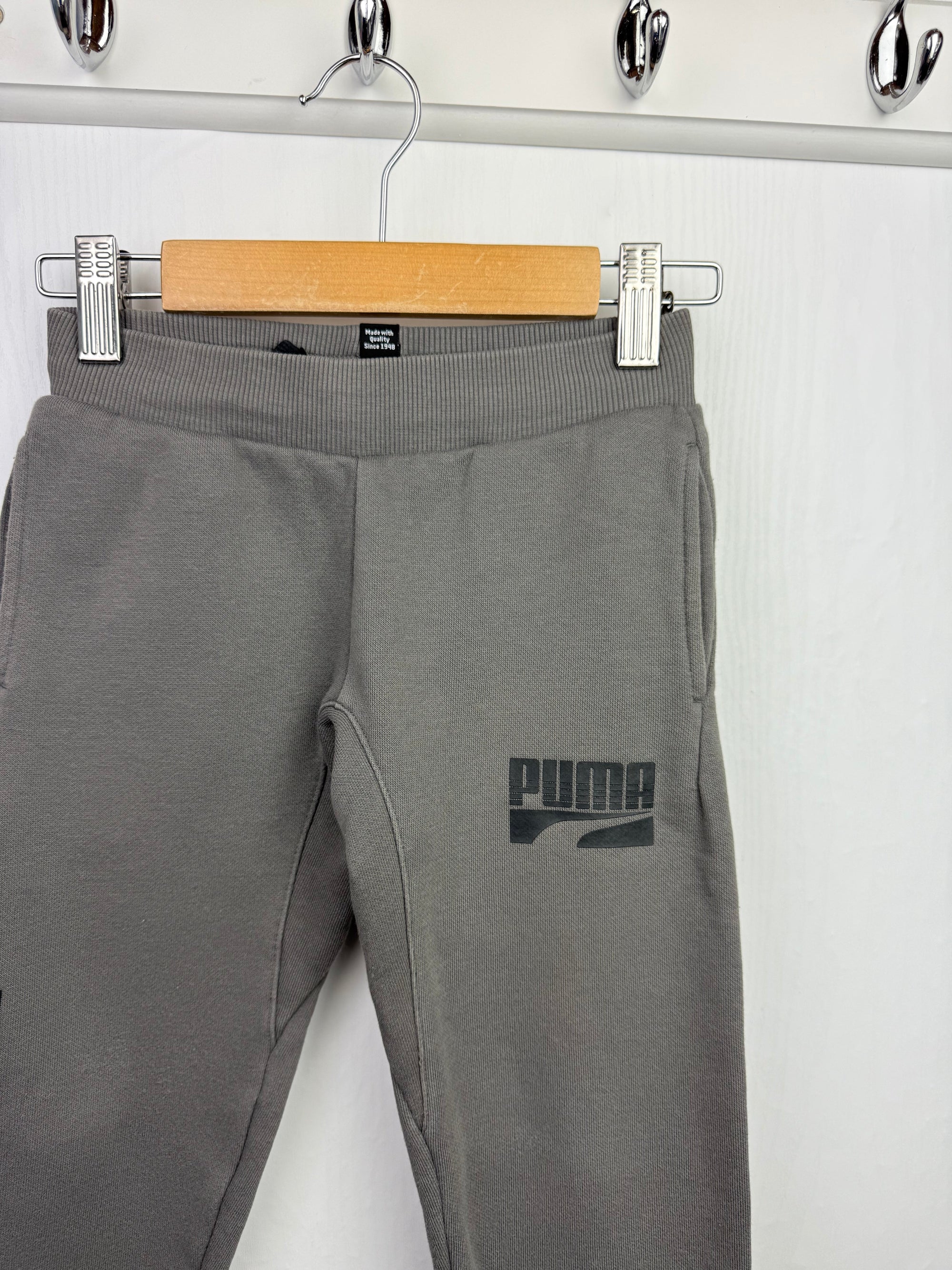 Puma Grey Jogging Bottoms - Boys 3 - 4 Years - Little Ones Preloved. Second Hand Children's & Preloved Baby, Kids, Girls & Boys Clothes. UK online