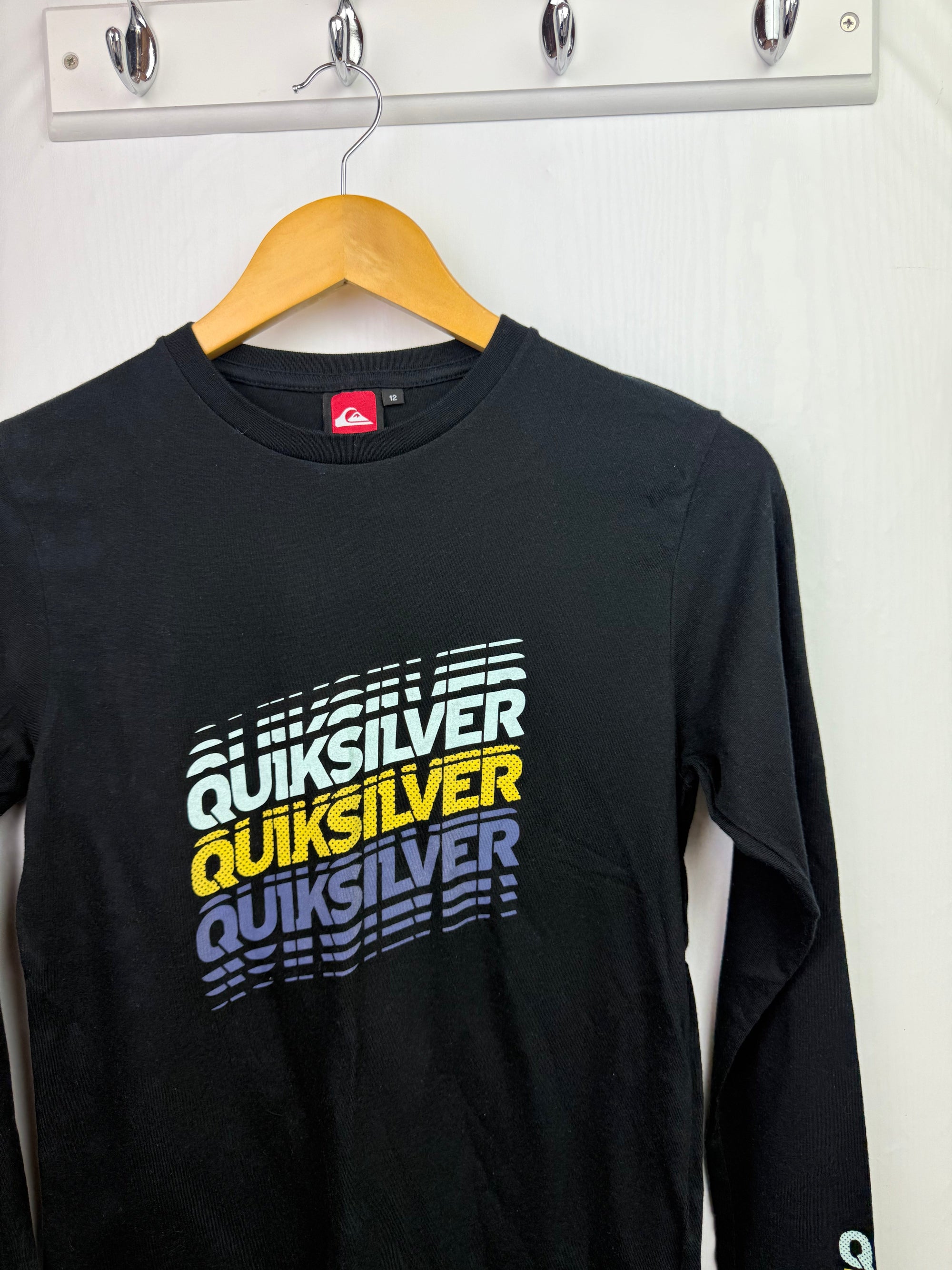 Quicksilver Black Long Sleeve Top - Boys 12 Years - Little Ones Preloved. Second Hand Children's & Preloved Baby, Kids, Girls & Boys Clothes. UK online
