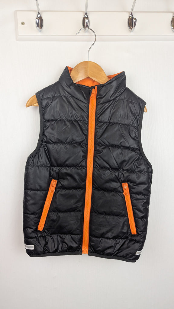 Result Black & Orange Body Warmer - Boys 3-4 Years Little Ones Preloved Used, Preloved, Preworn Baby, Girls & Boys Clothes. Kids & Children's second hand Clothing UK Online. Cheap affordable. Brands including Next, Joules, Nutmeg Morrisons, TU, F&F, H&M.